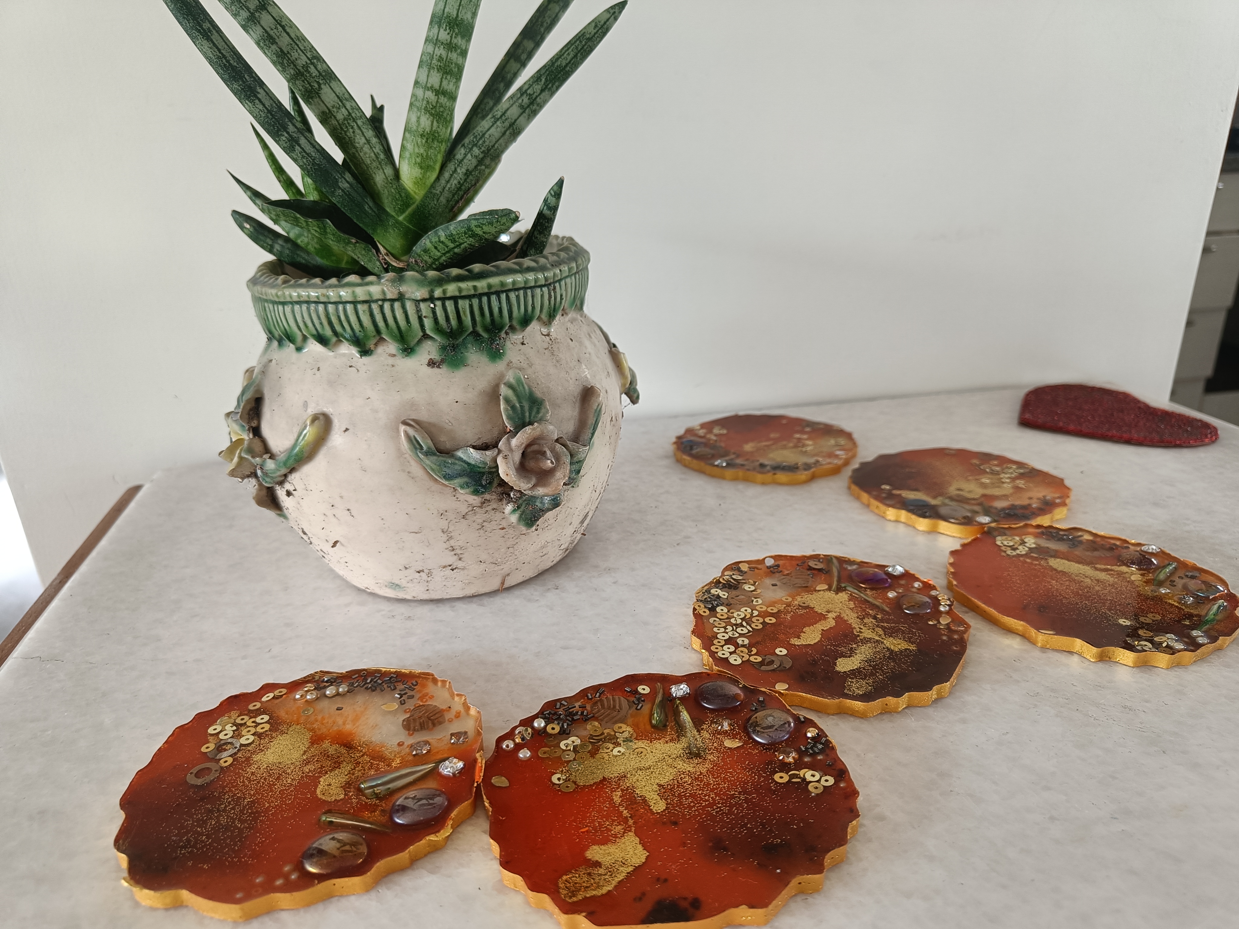 Handcrafted Set of 6 Resin Coasters R14