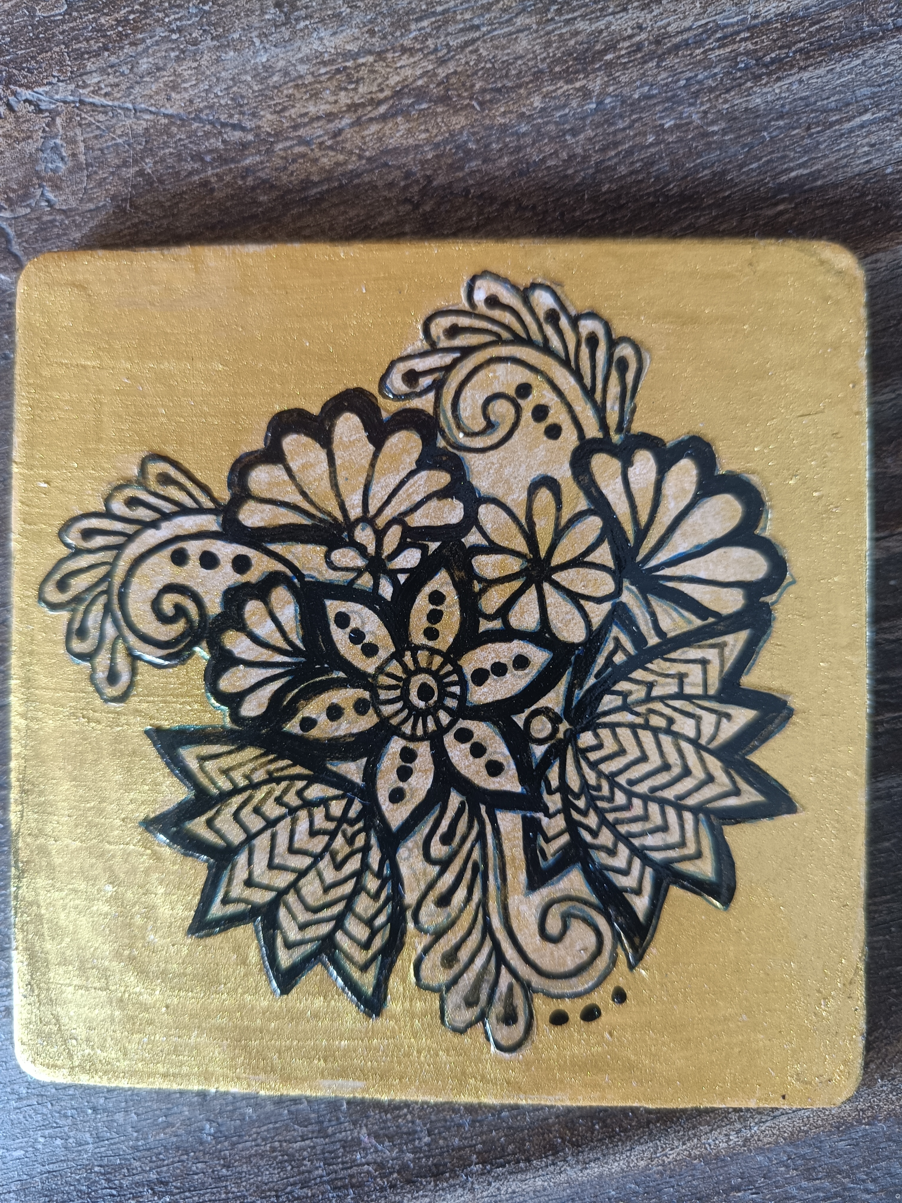 Hand-painted Decorative  set of 4 Coasters