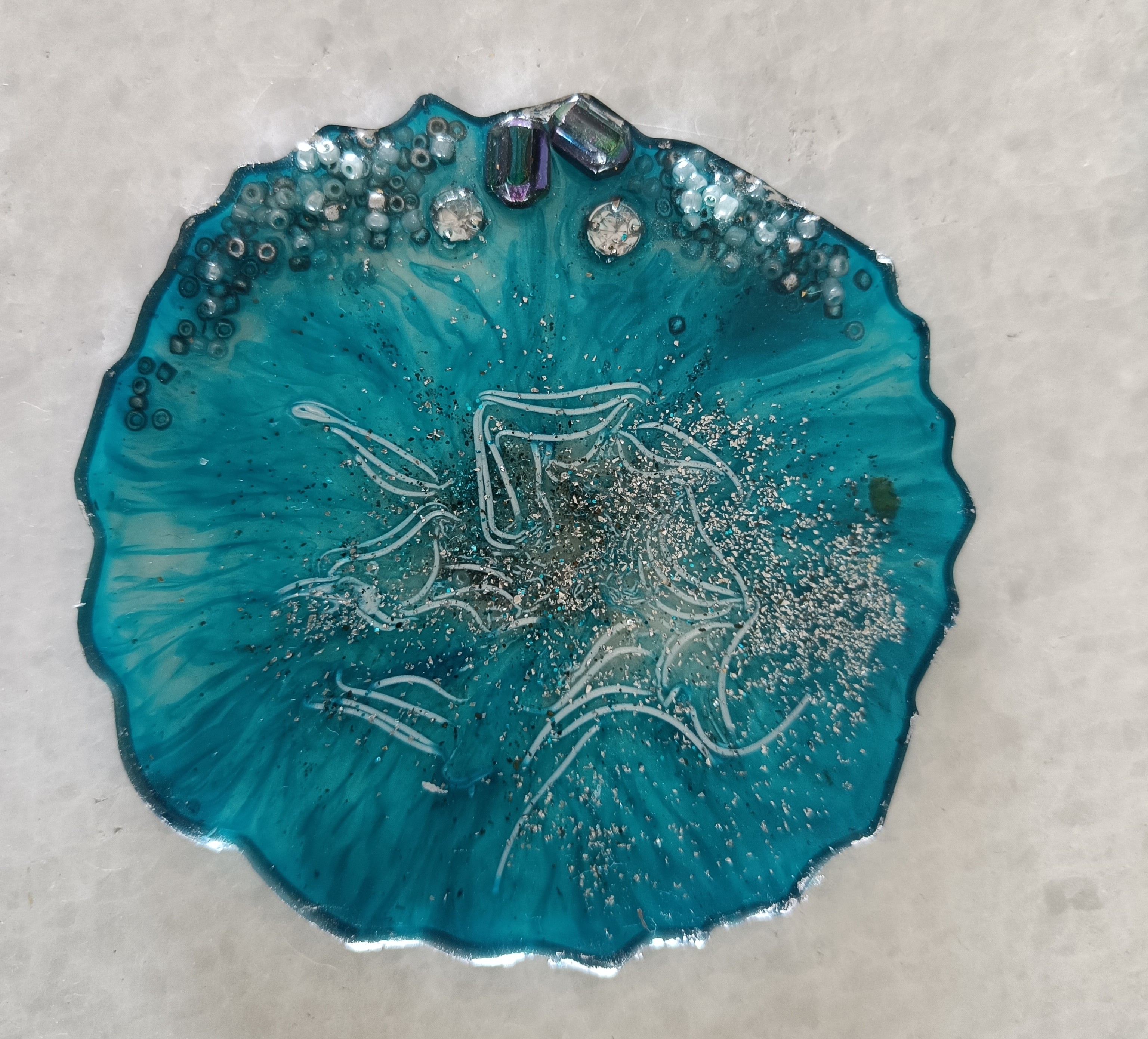 Set of 6 resin coasters R24