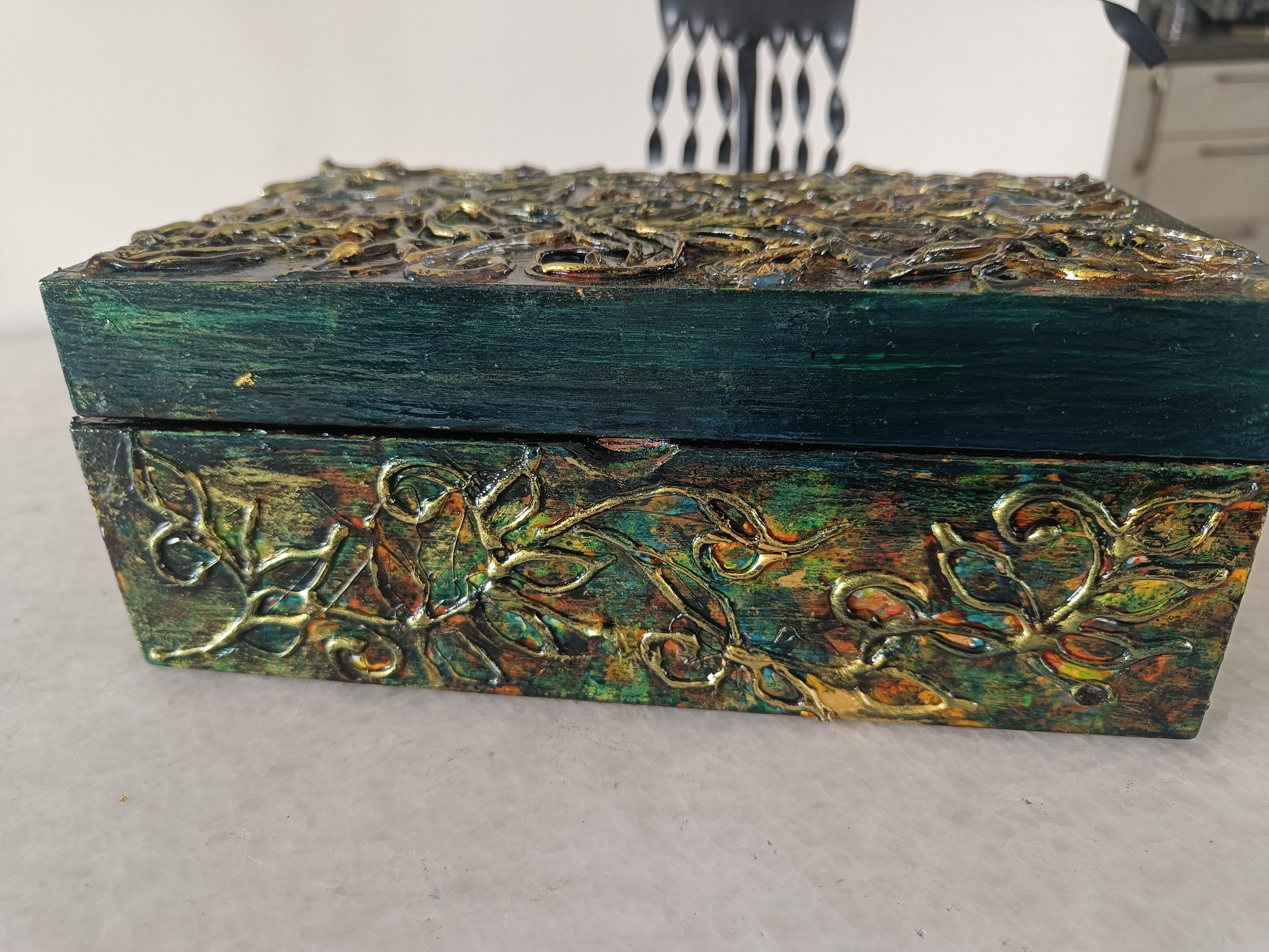 Decorative embossed and hand-painted Box BX4