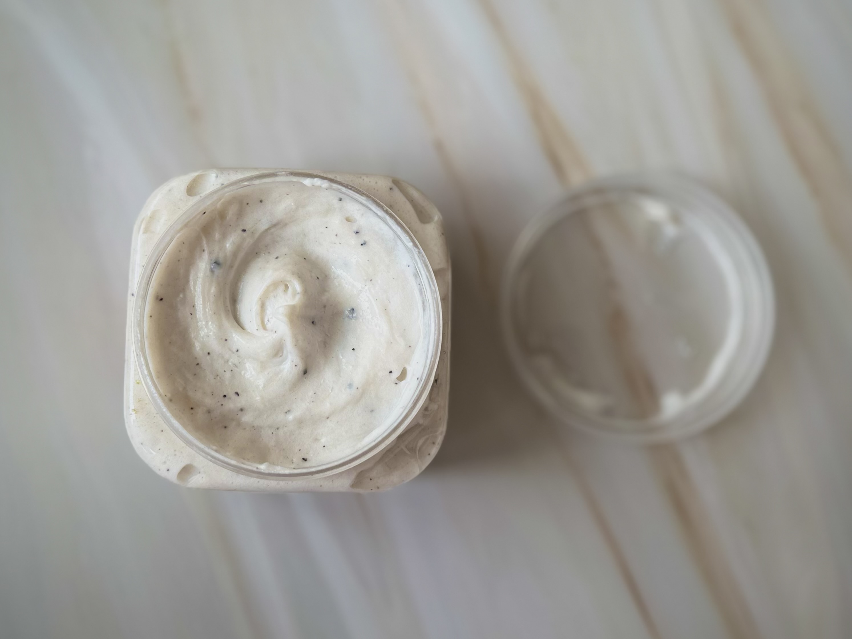 صابونيه مع مقشر بالأرغان 