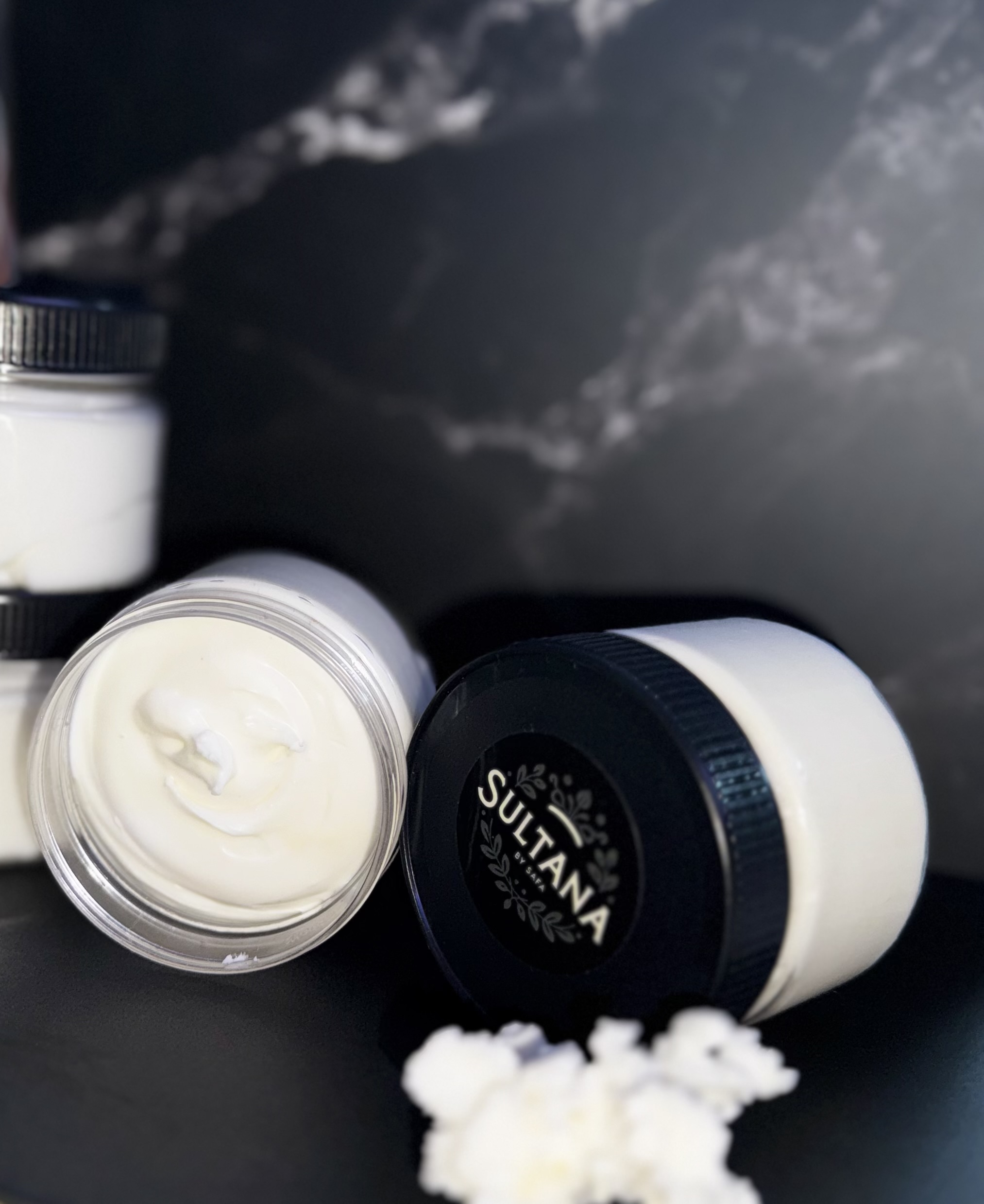   قشطة الجسم بزبدة الشيا والكاكاو 