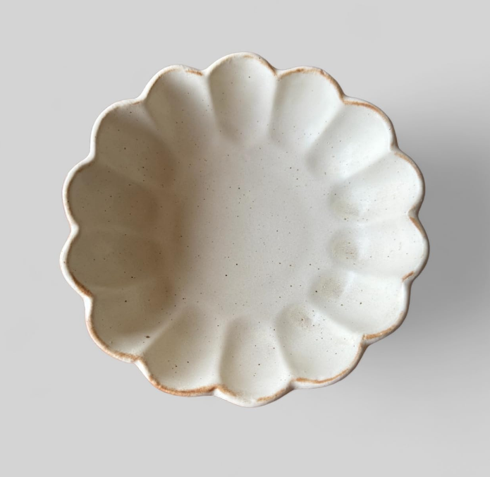  Scalloped Edge Bowl, Scallop Ceramic Plate | Dessert Bowl | Flower Shaped Soup Bowl | Trinket Dish Set of 2