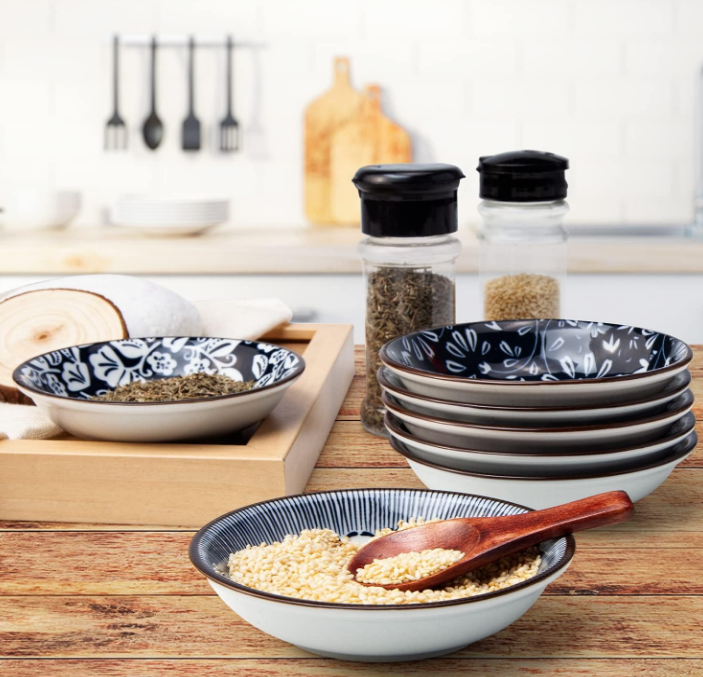 Dipping Bowls, Soy Sauce Dish Ceramic, 3 OZ Small Serving Bowls for Side Dishes Vintage Blue Stylish Design, Set of 6 Mini Appetizer Plates for Condiment Sushi Ketchup BBQ Party, 4 Inch