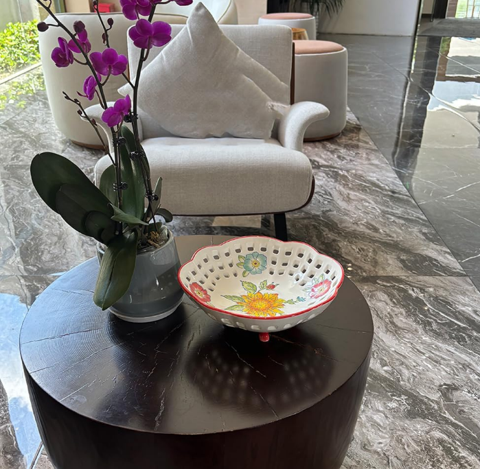 Ceramic Fruit Bowl or Decorative Pedestal Bowl for Table Décor, 10" Fruit Basket for Kitchen Counter or Home Decor, Fruit & Vegetable Holder, Large Ceramic Fruit Bowl for Home Decorative Centerpiece