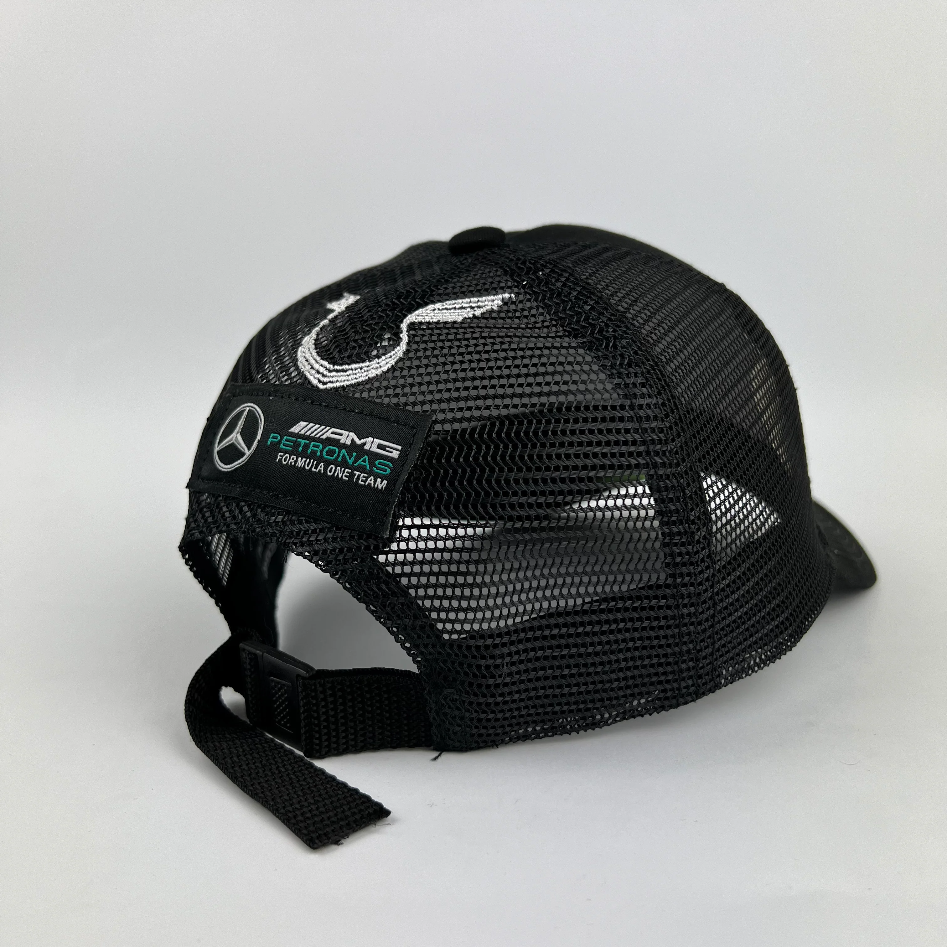 Mercedes Gran Turismo Black Cap