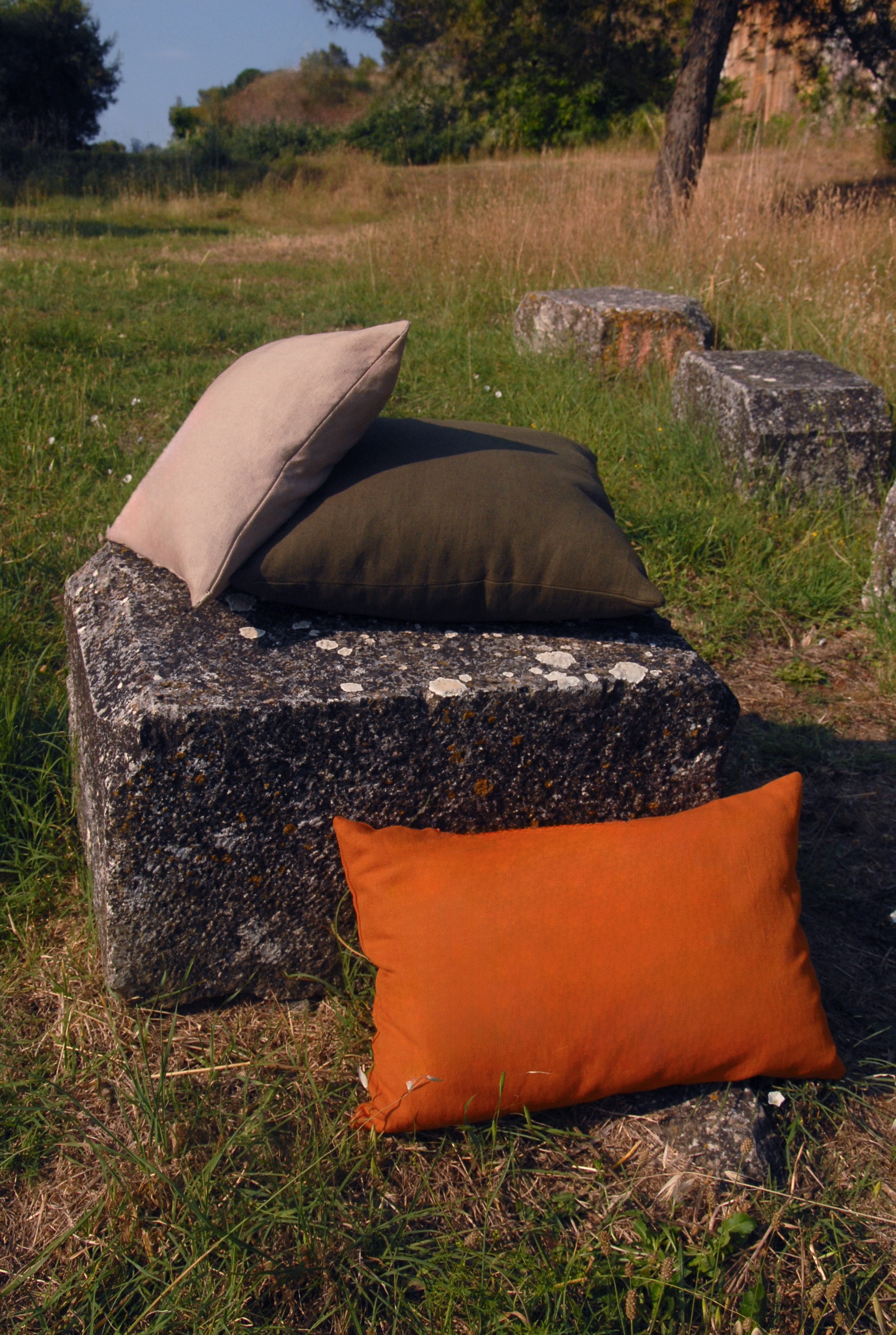 MIX AND MATCH - set of 2 cushions