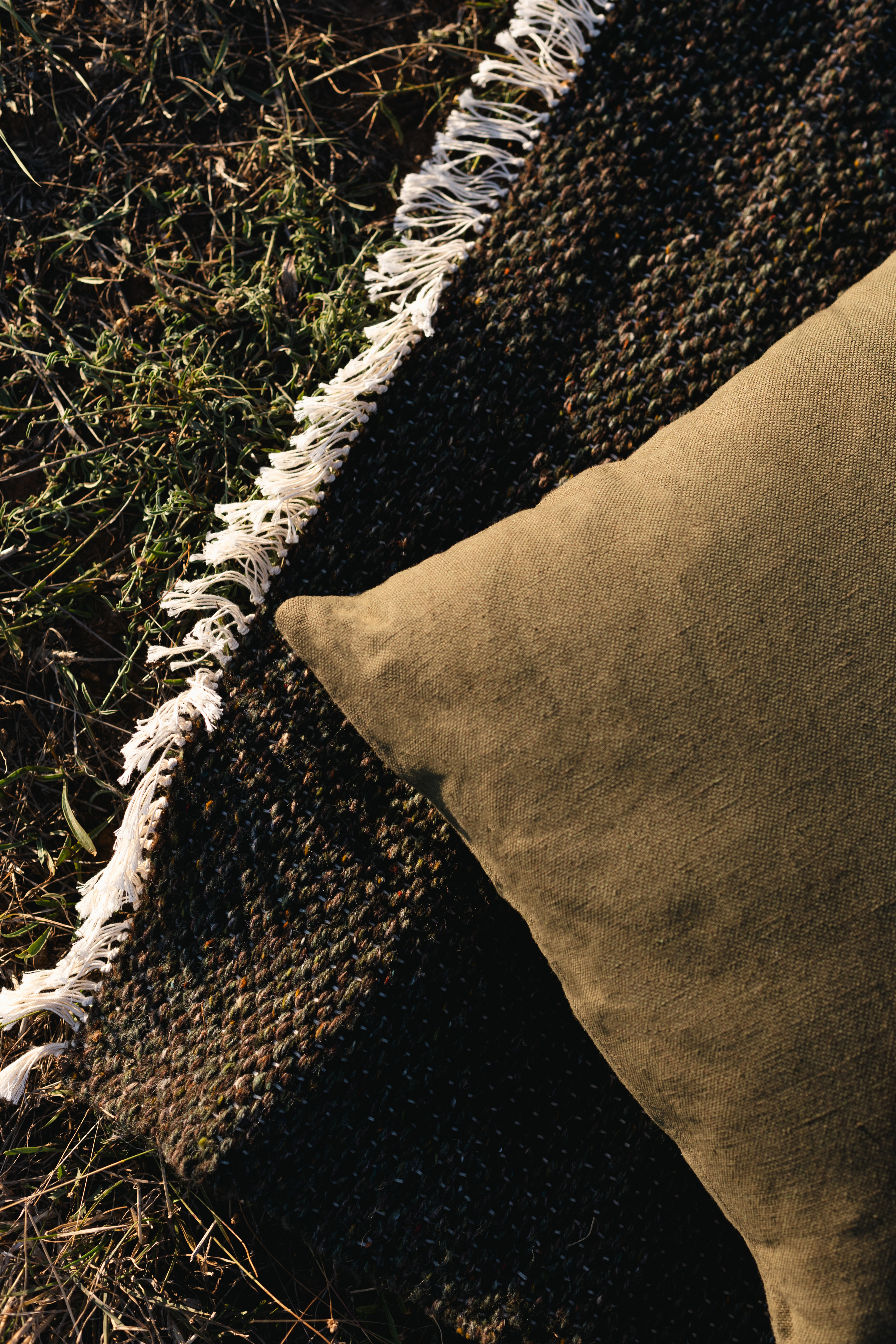 DARK OLIVE