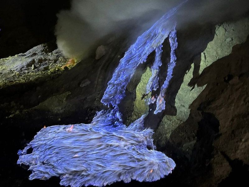 From Bali : Ijen Vulcano Hike with Transfer Service and All fee