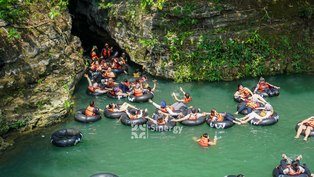 Cave Tubing Goa Pindul
