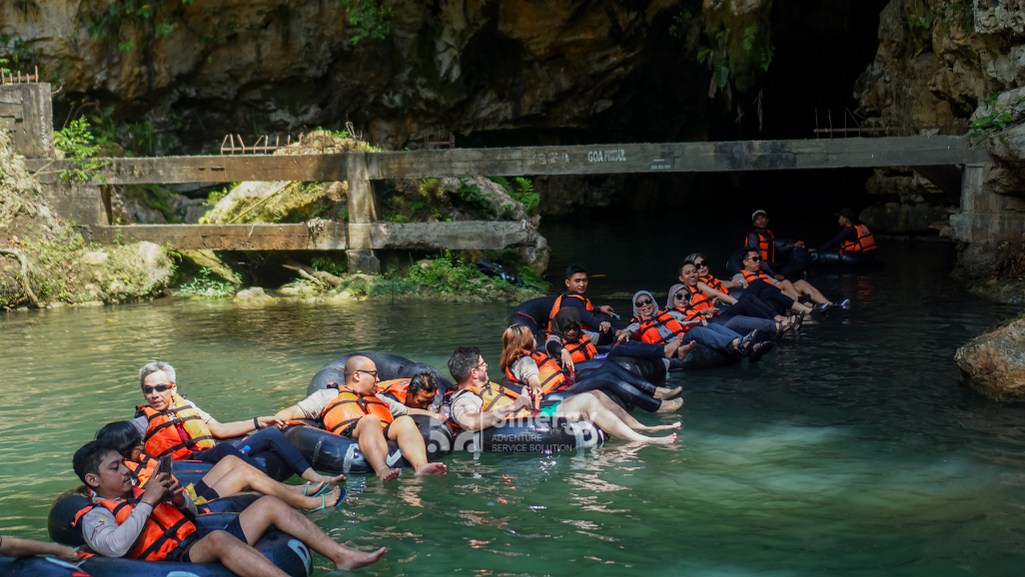 Cave Tubing Goa Pindul