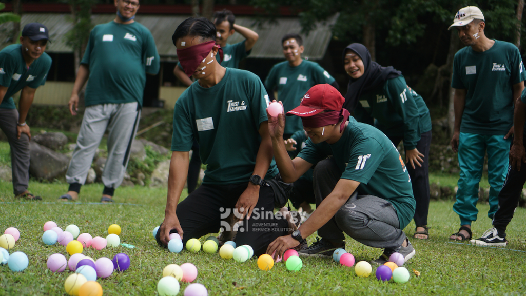Outbound Team Building