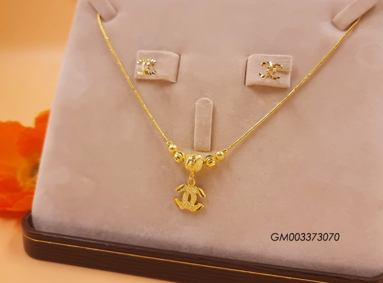 Gold Plated Necklace with Pendant
