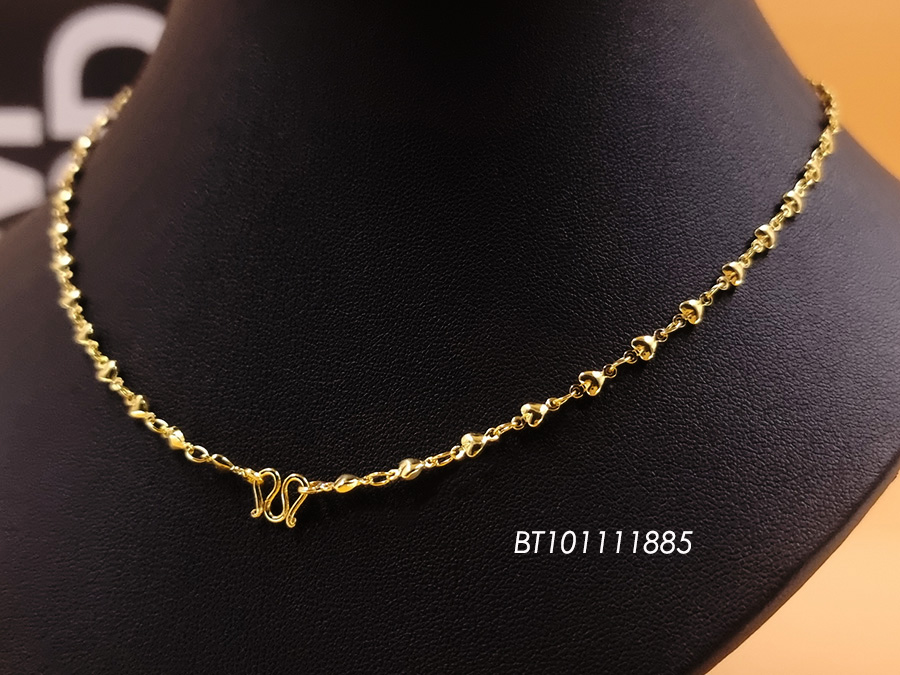 Gold Heart Chain Necklace