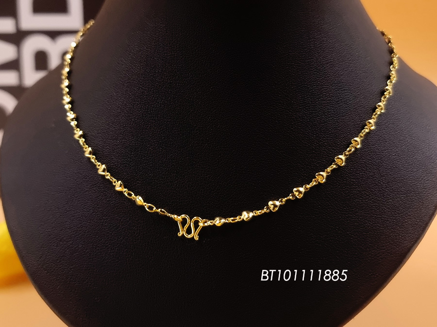 Gold Heart Chain Necklace