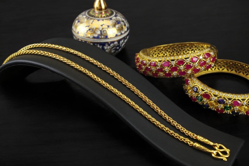 Squirrel-tail Style Gold Necklace