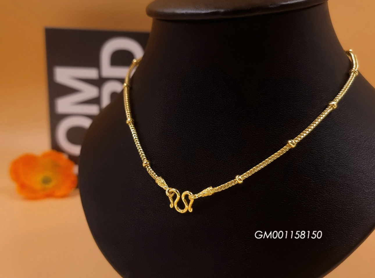 Round Four Posted Gold Necklace