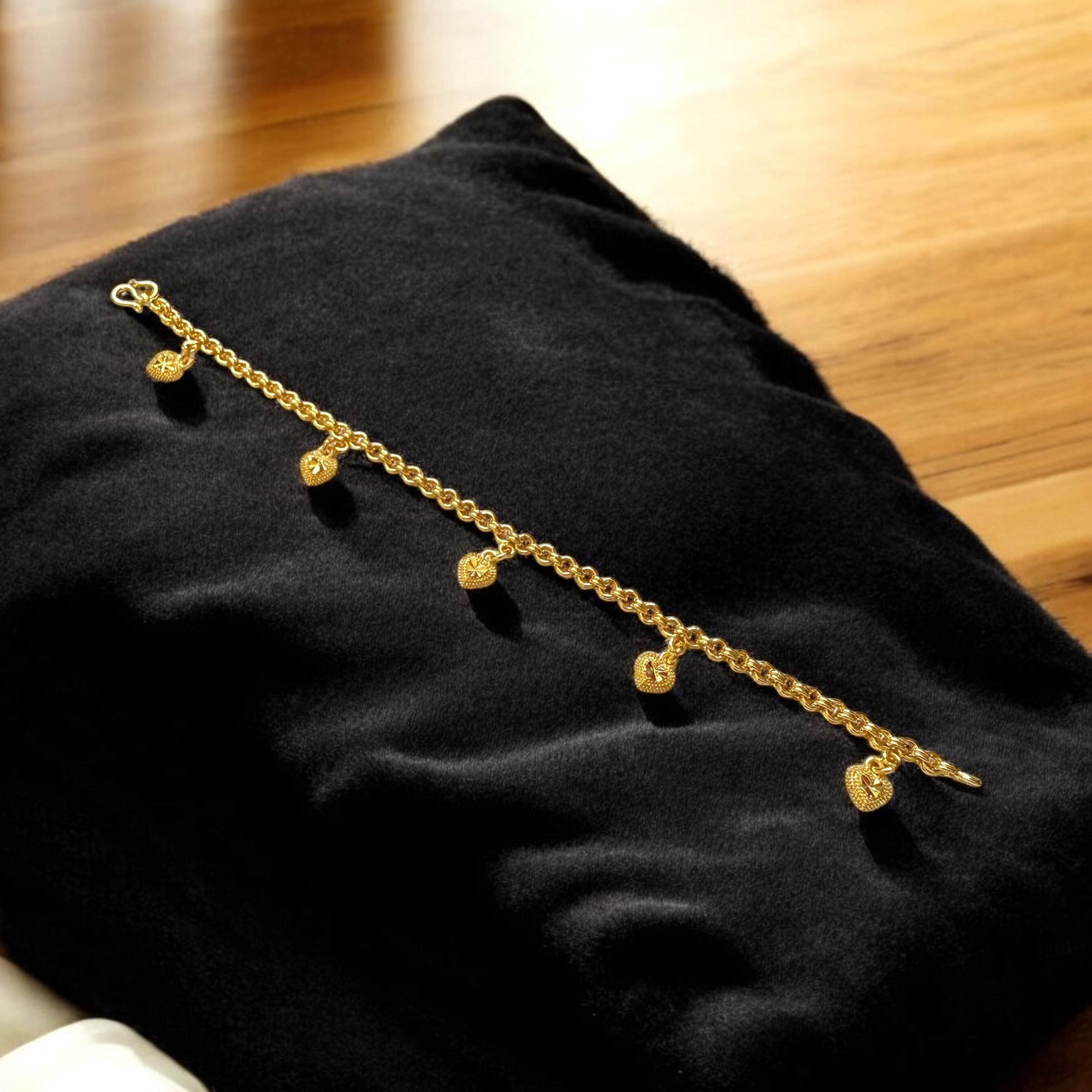 Dangling Heart Bracelet