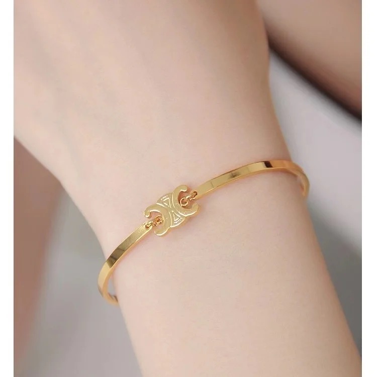 Elegant Ce Bangle