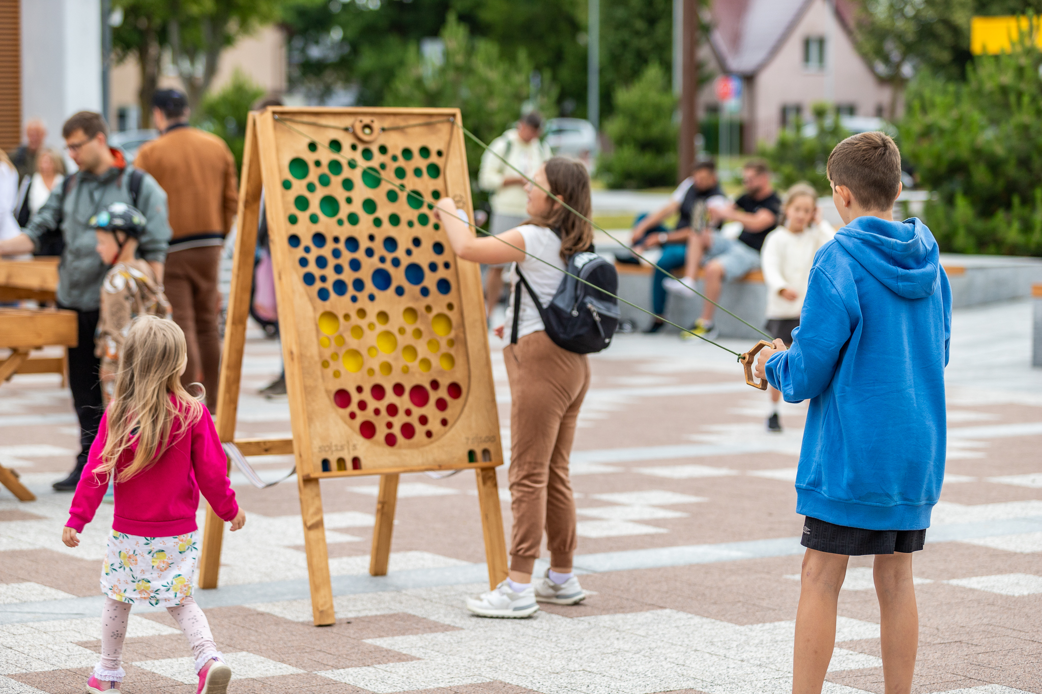 Skylė sienoje - Nuoma