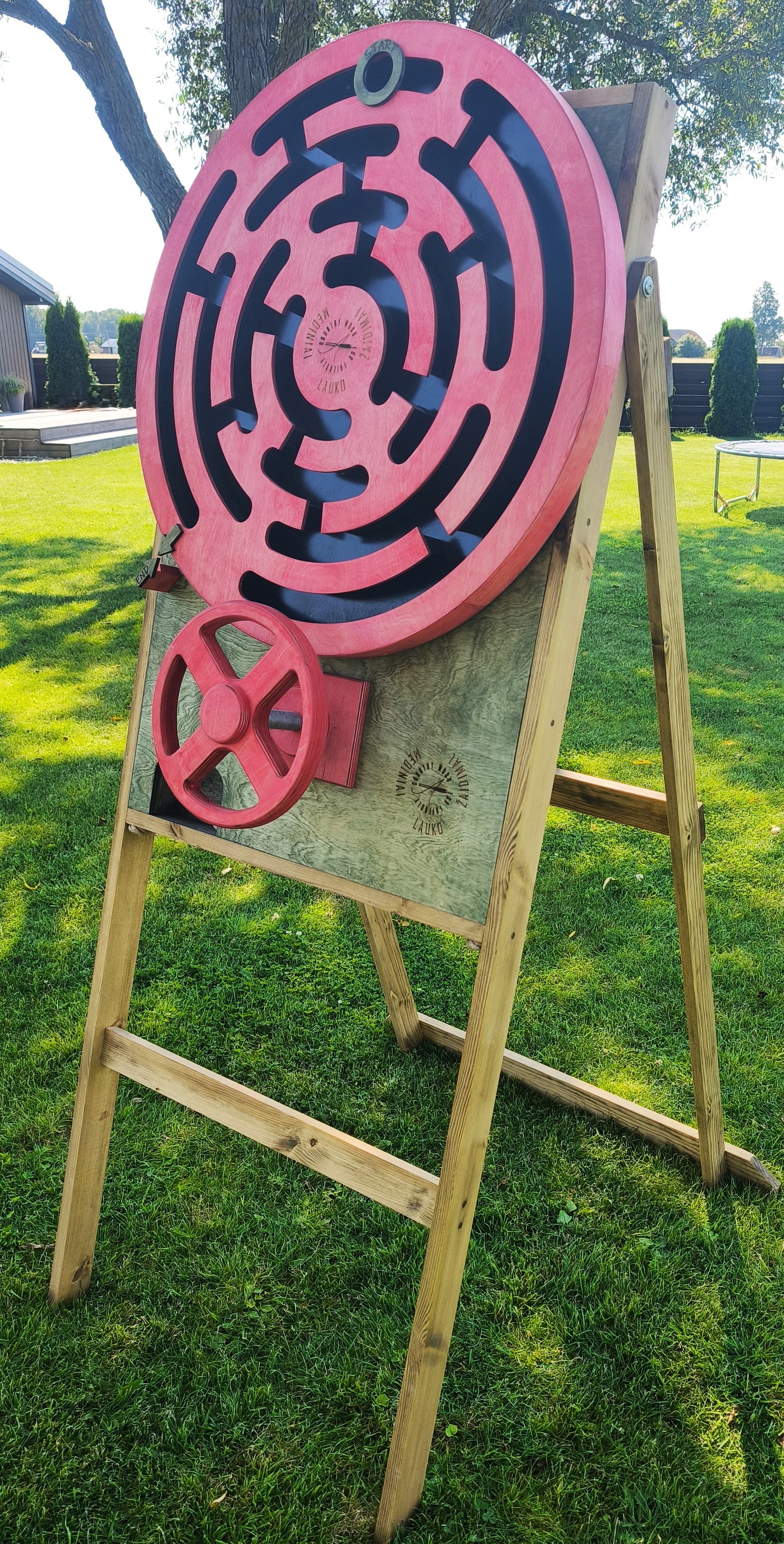 Besisukantis Labirintas