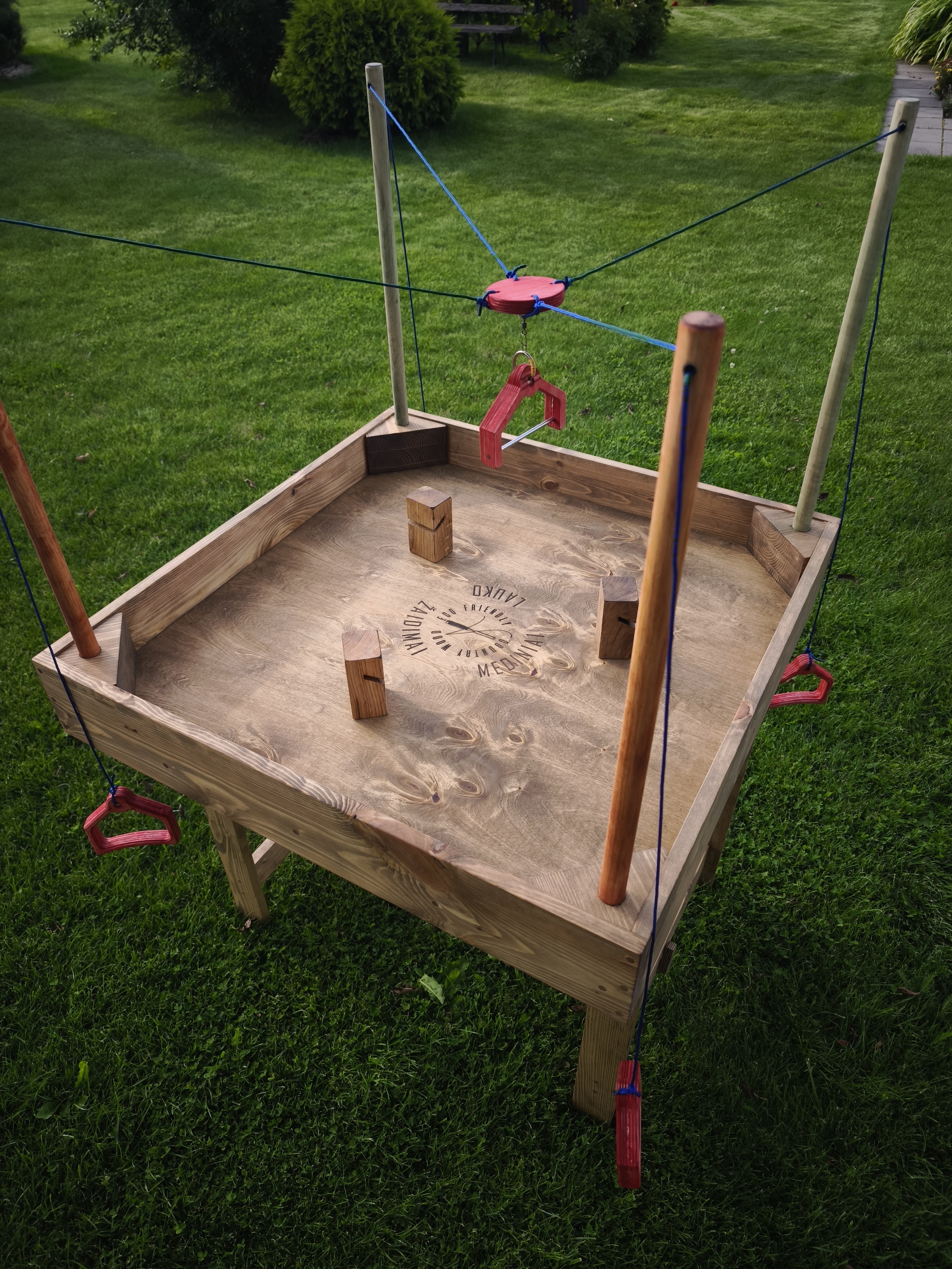 Trijų blokų bokštas - Nuoma