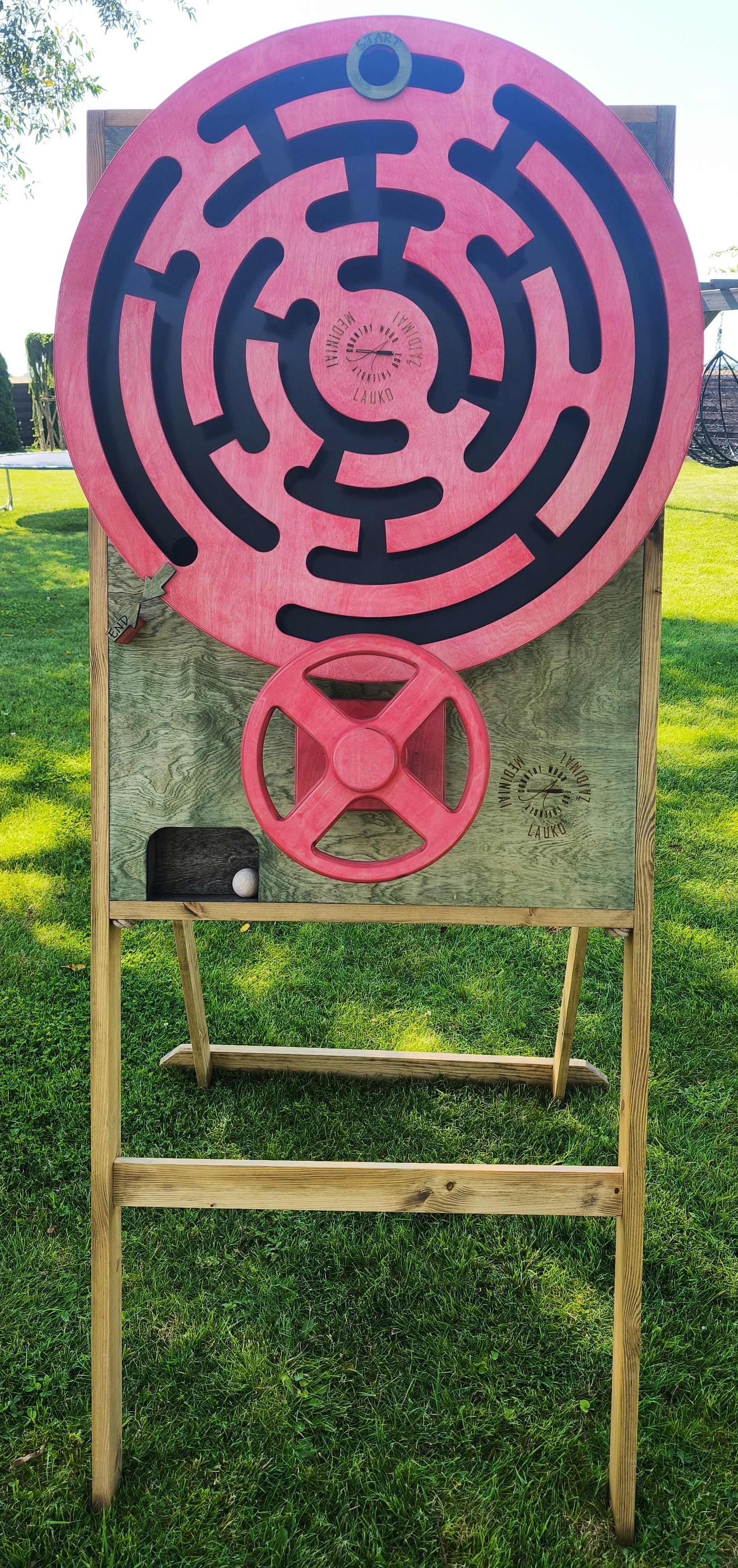 Besisukantis Labirintas