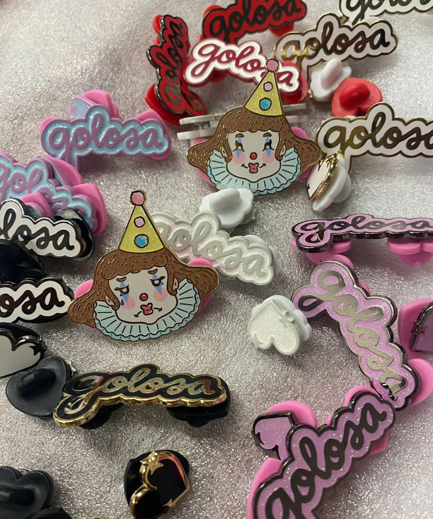 4 pin mystery pack 