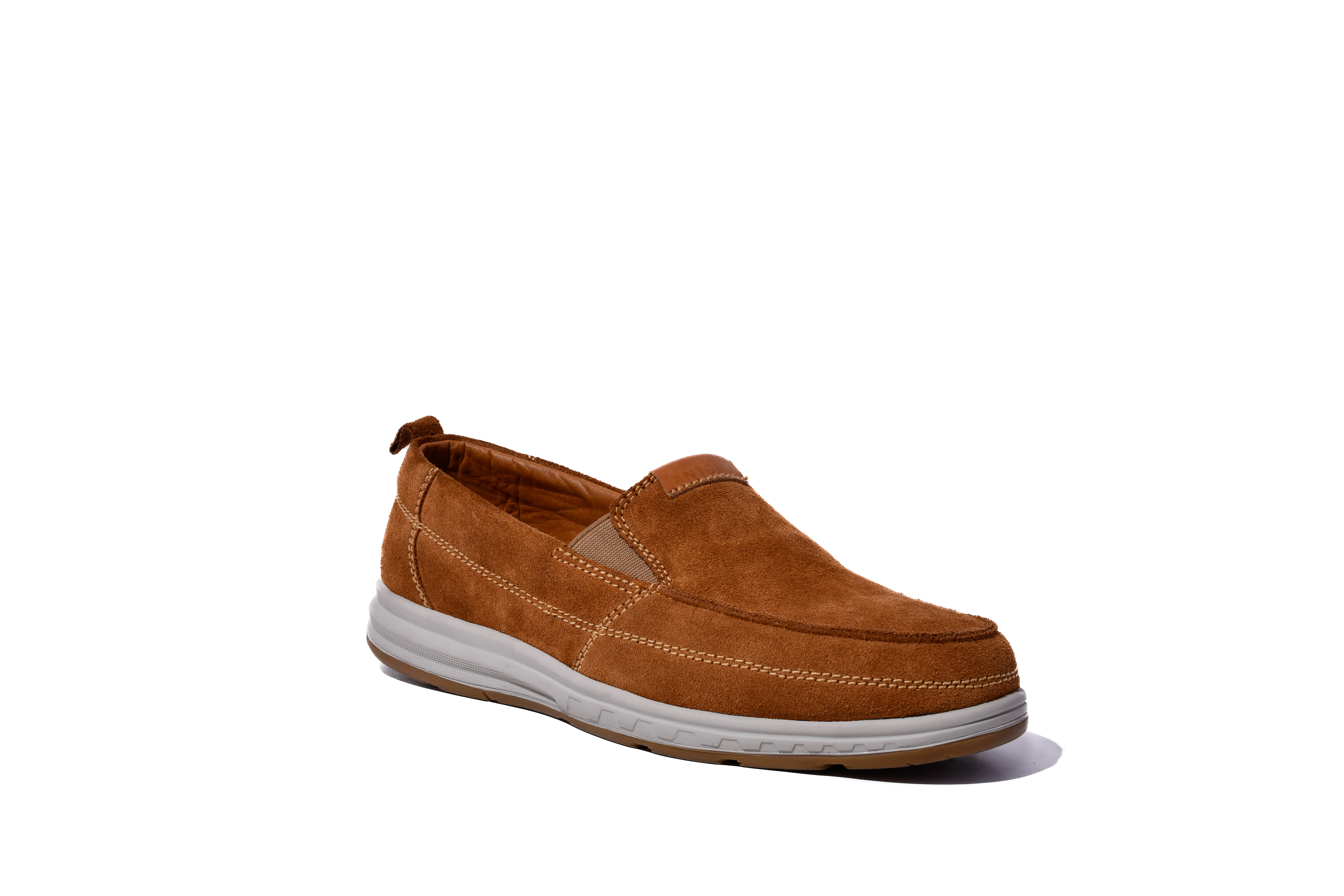 Zapato de gamuza marrón