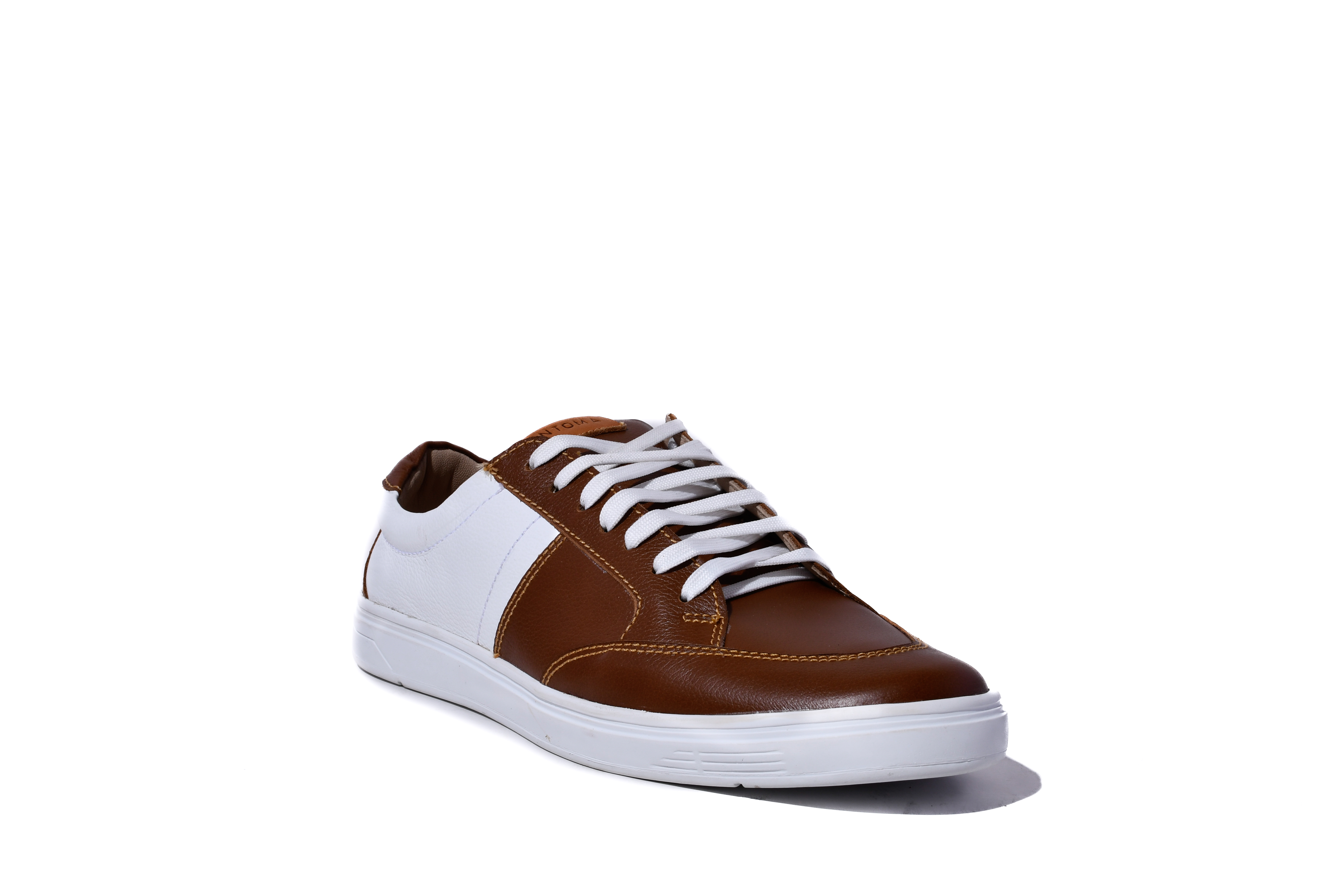 Zapatillas deportivas marrón y blanco