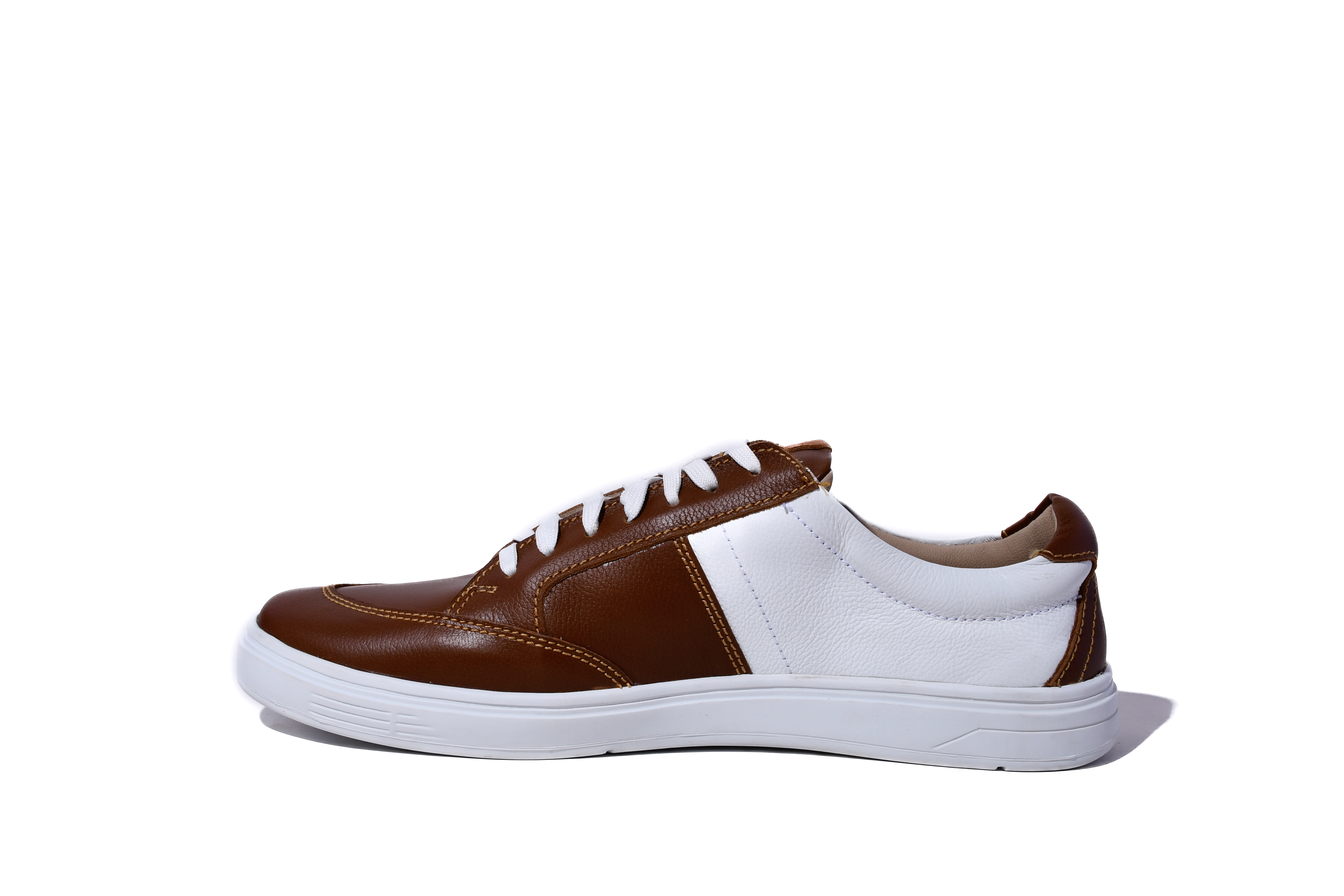 Zapatillas deportivas marrón y blanco