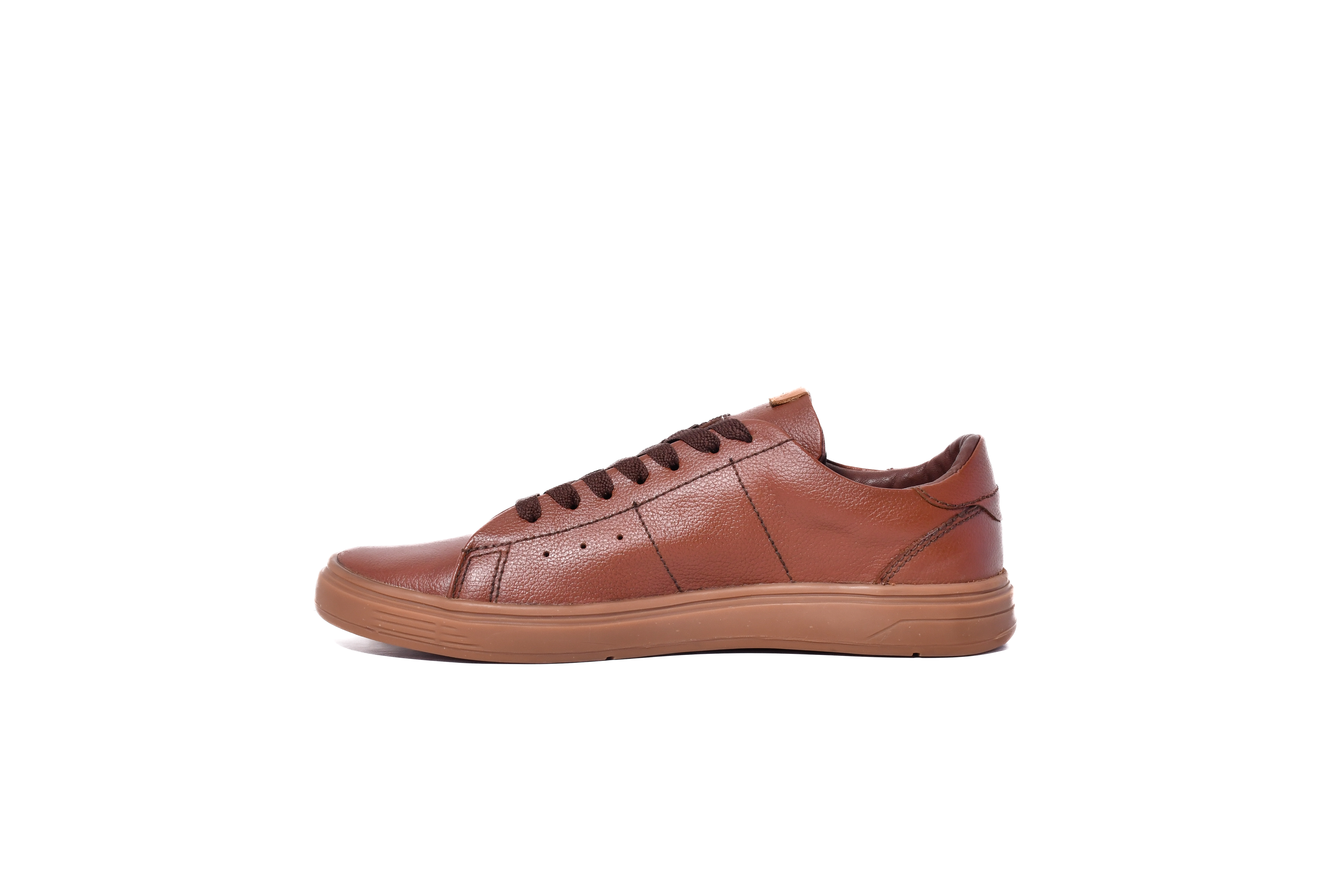 Zapatos de cuero marrón