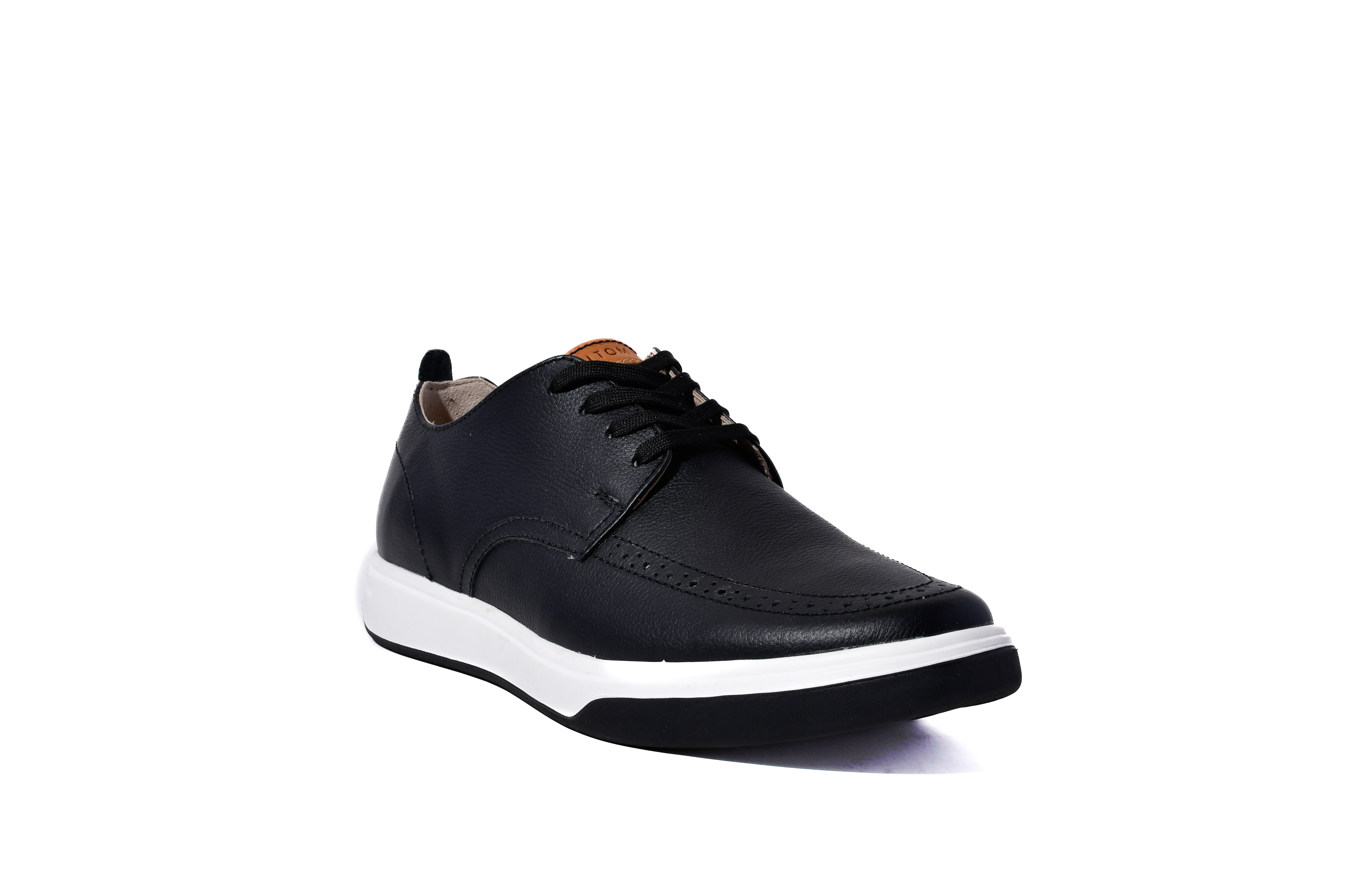 Zapato de cuero negro