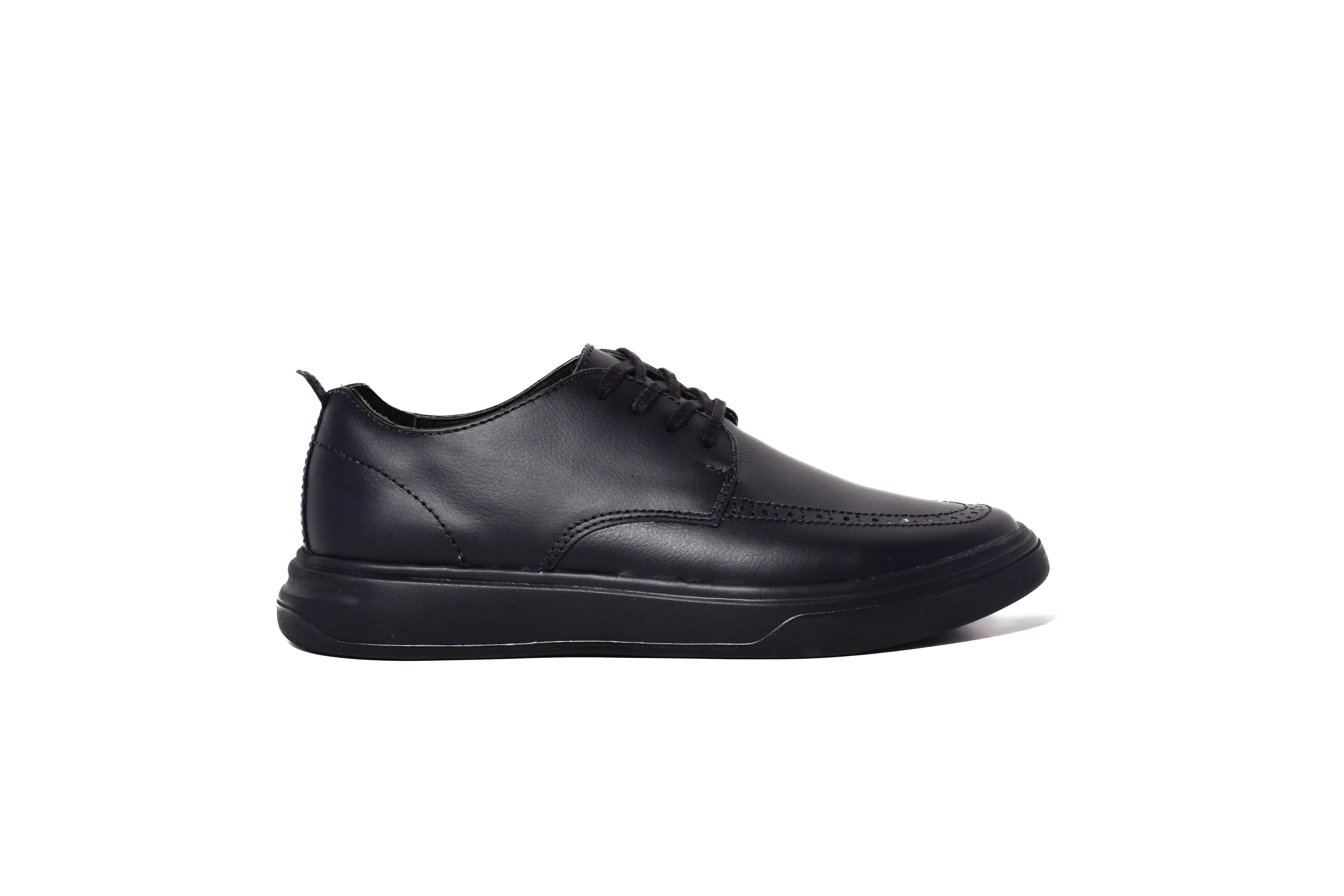 Zapato casual de cuero negro