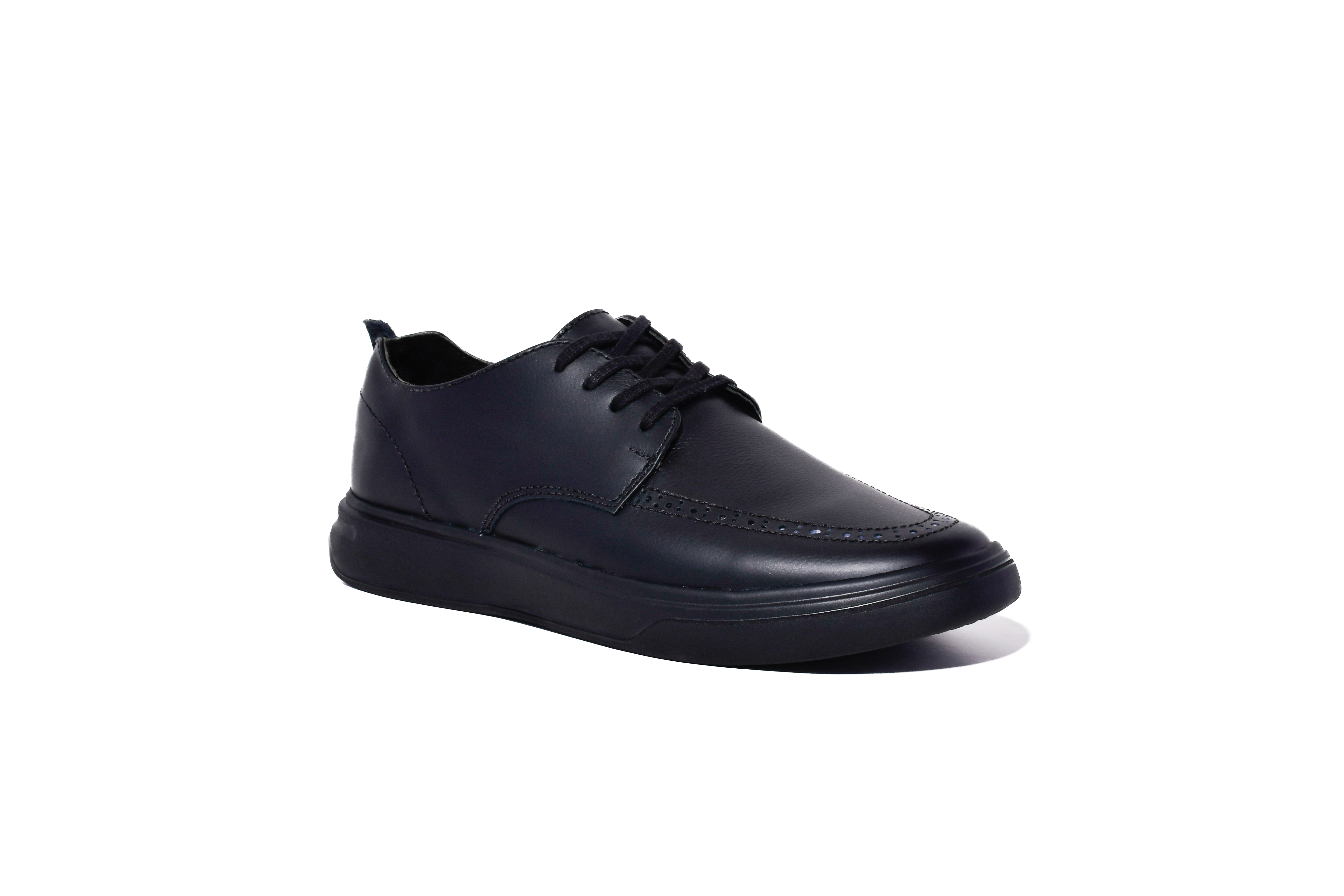 Zapato casual de cuero negro