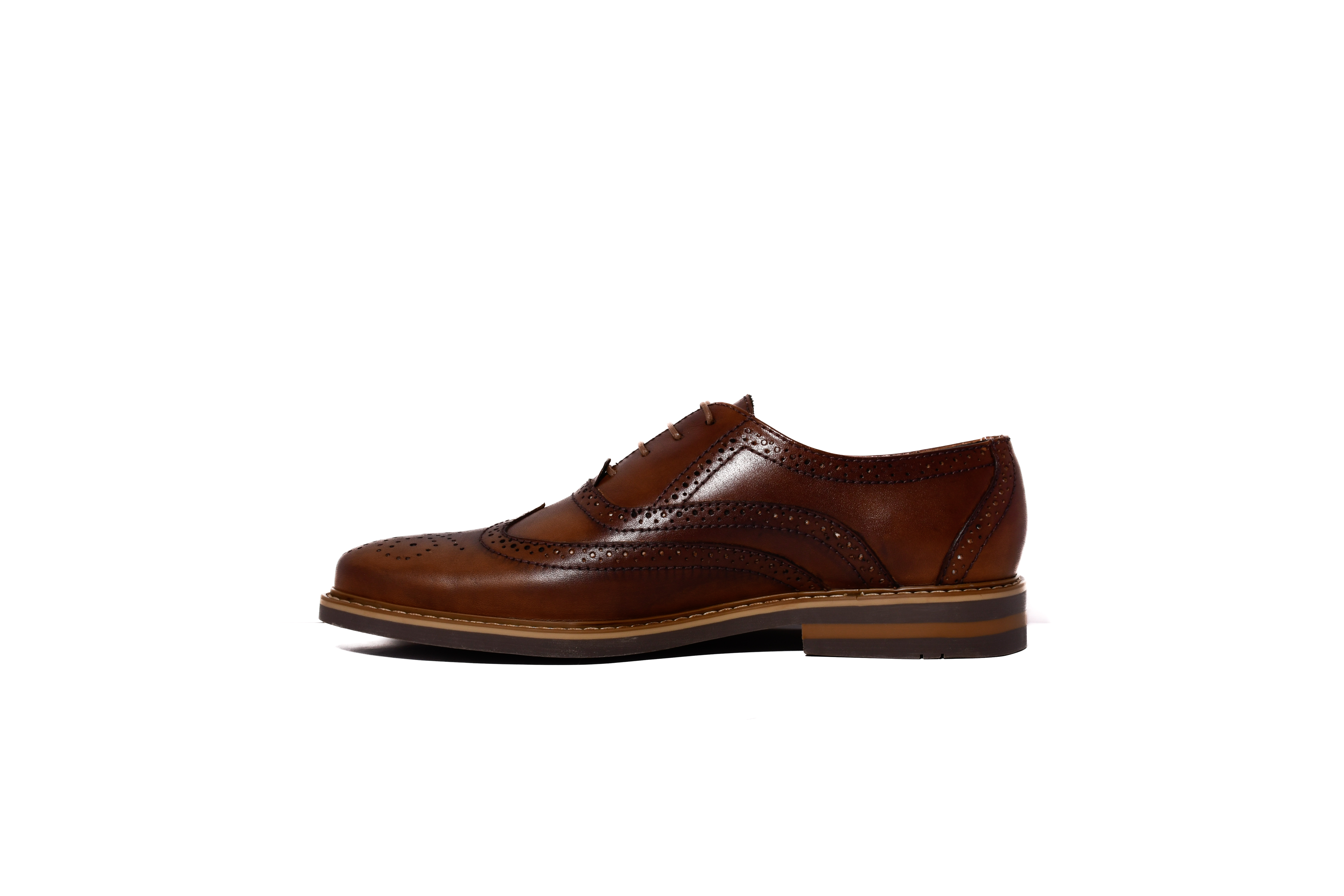 Zapato Oxford de cuero marrón