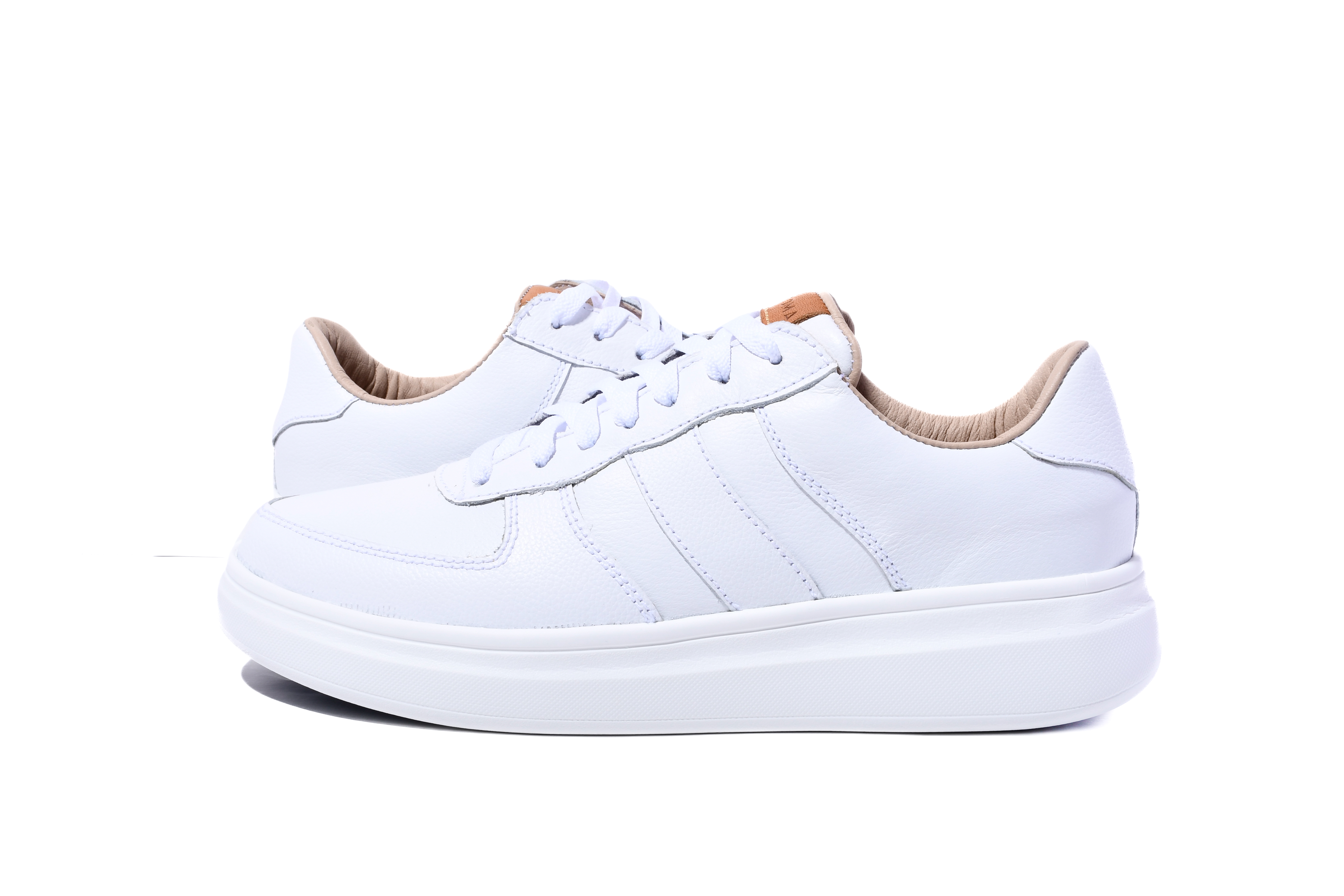 Zapatilla blanca casual