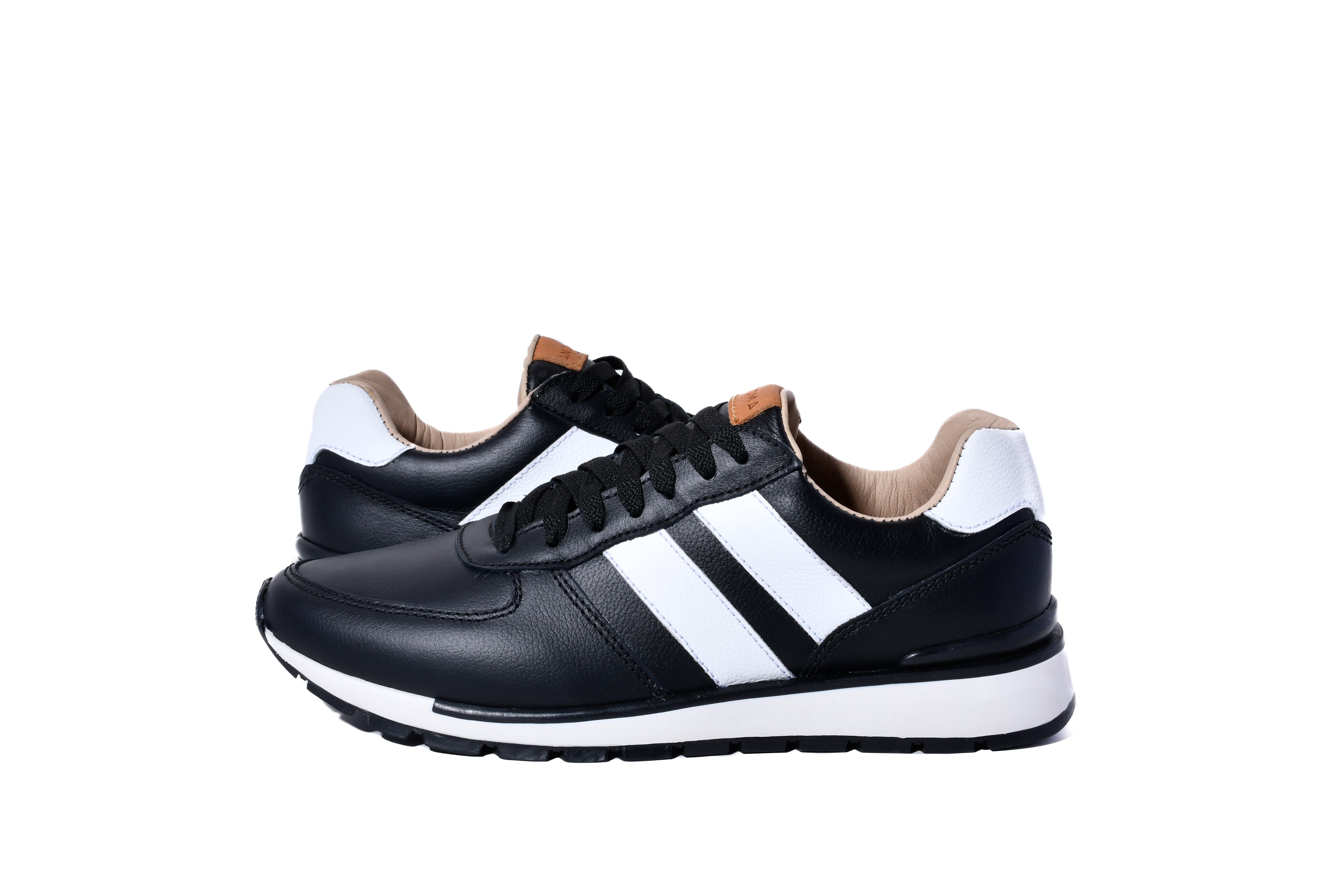 Zapatilla deportiva negra