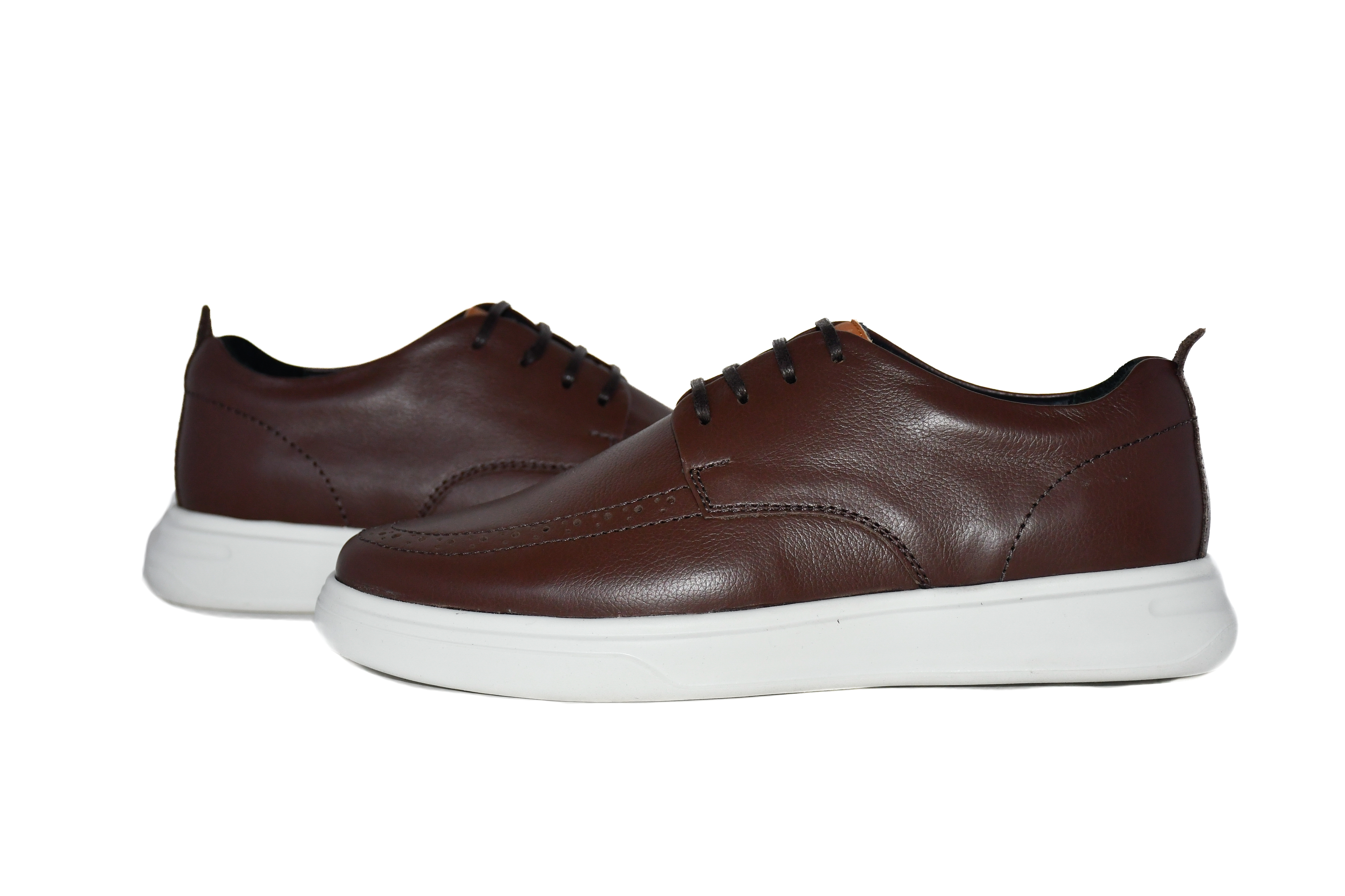 Zapato casual de cuero marrón