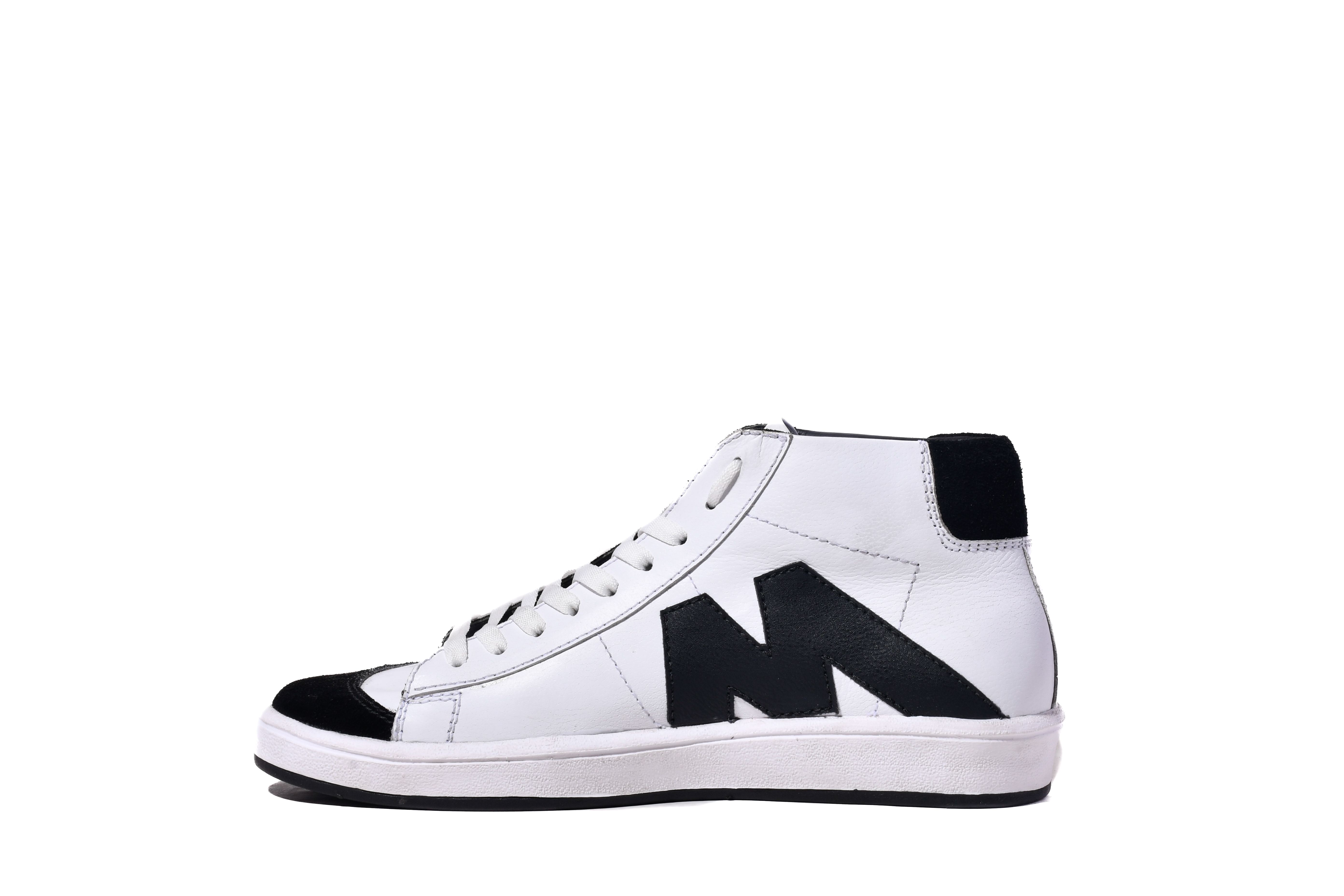 Botines deportivos blancos