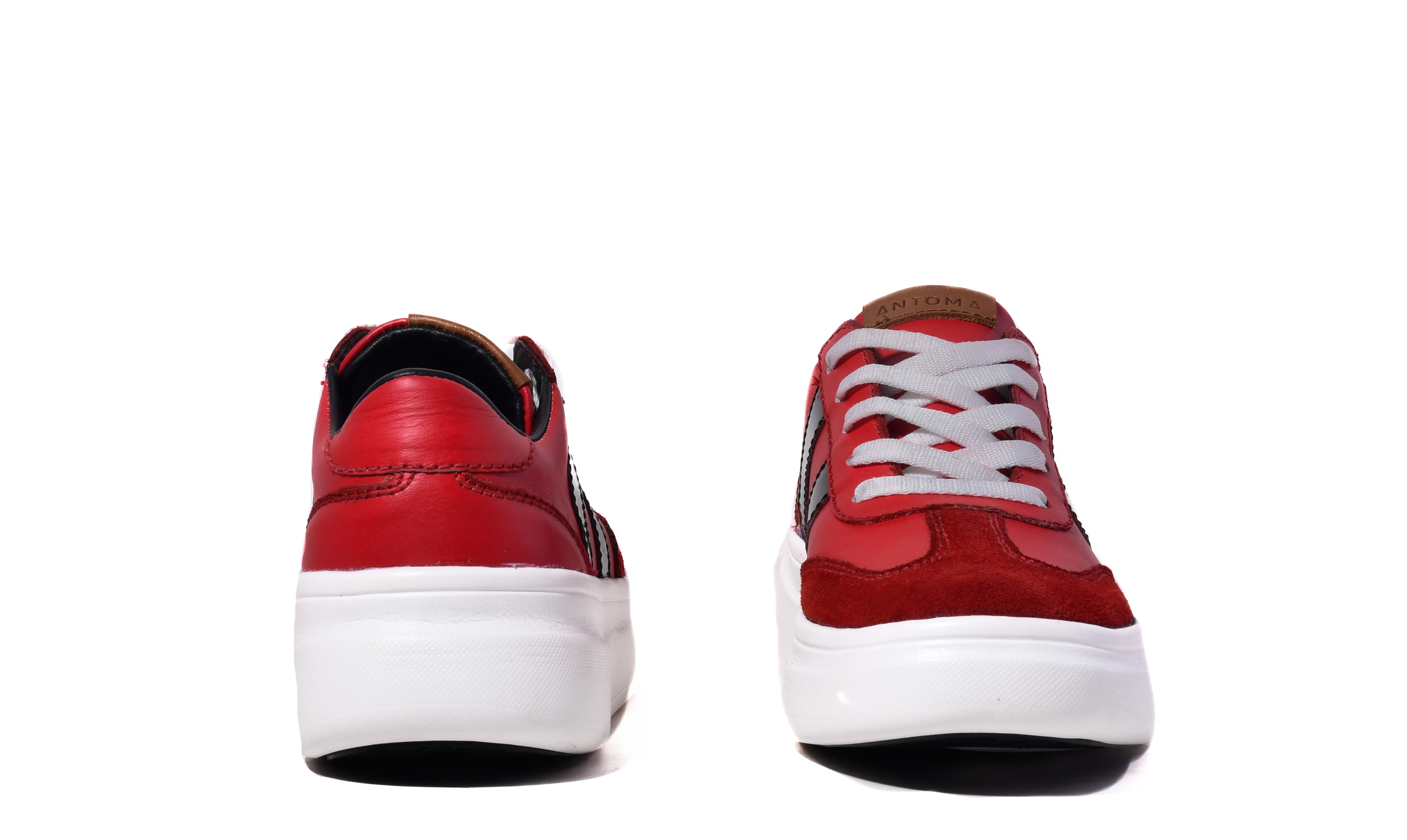 Zapatilla deportiva roja