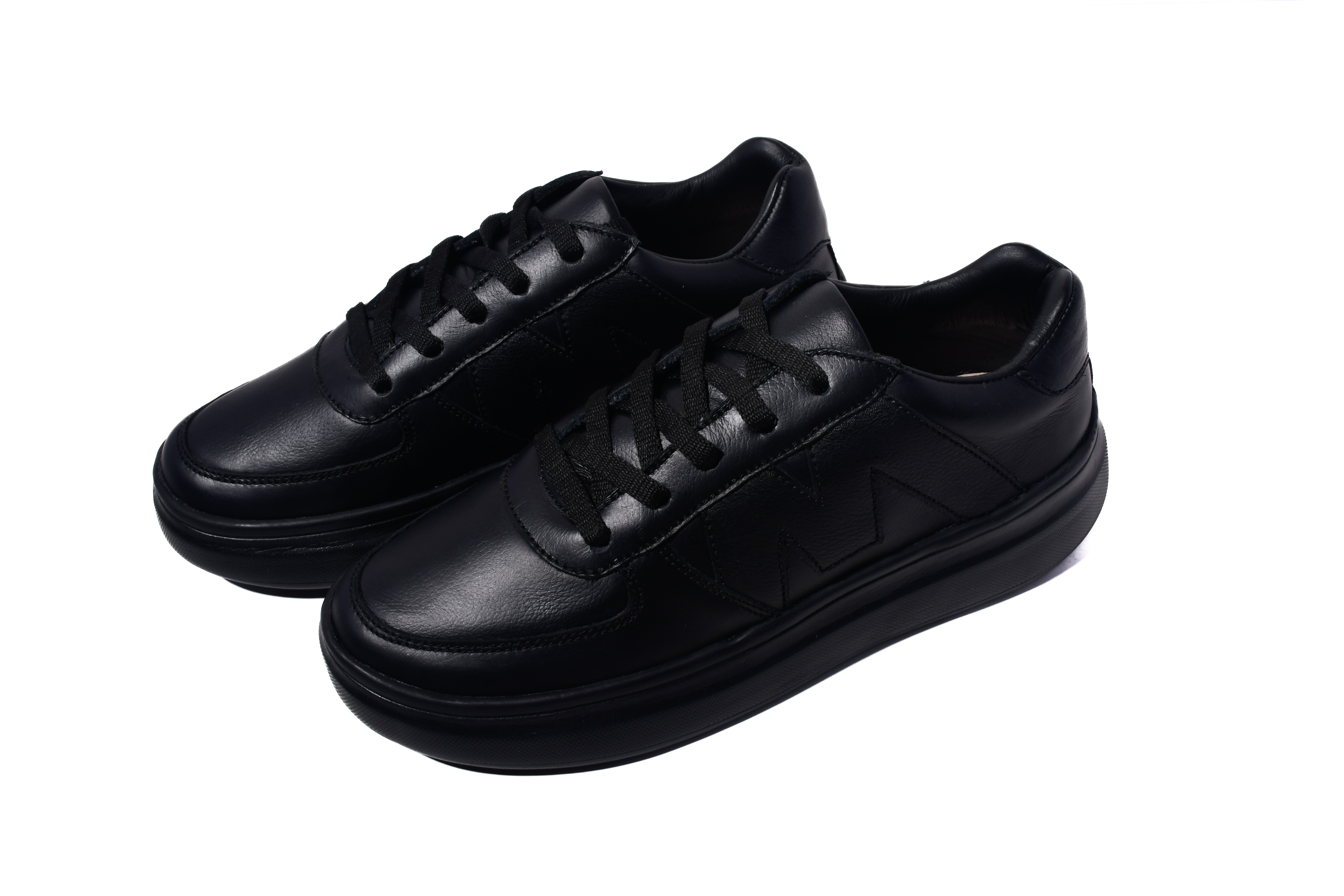 Zapatilla deportiva negra