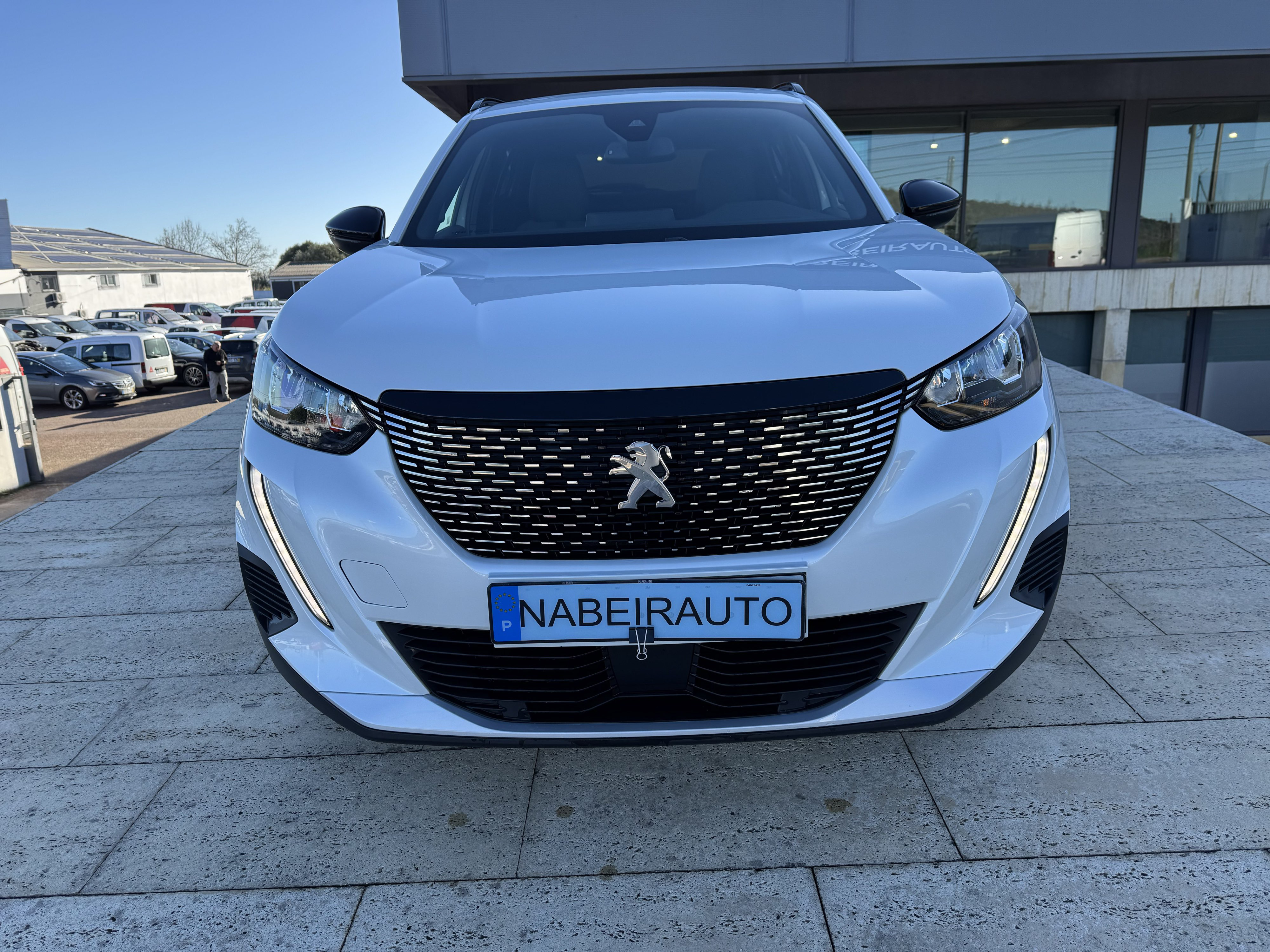 Peugeot 2008 1.2 Puretech Allure EAT8