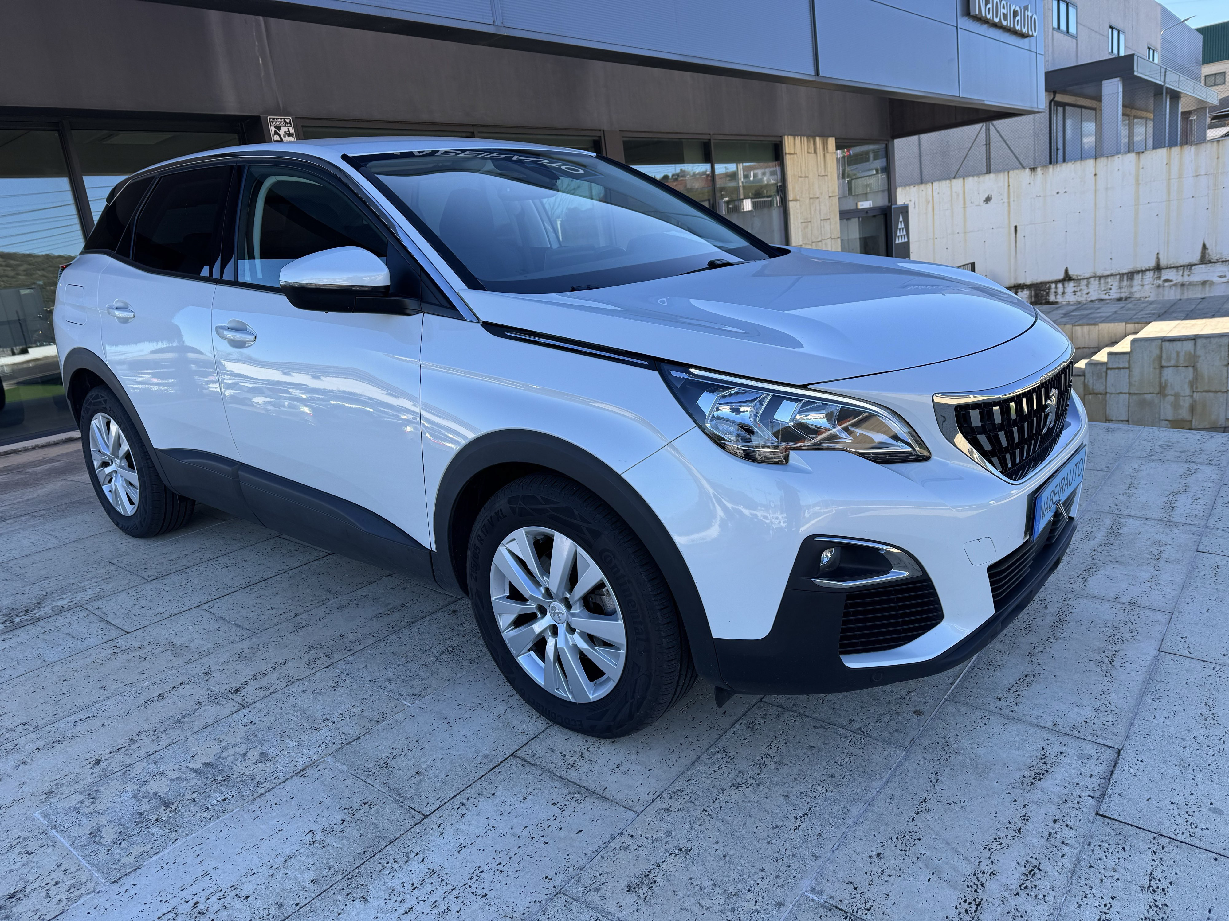Peugeot 3008 1.2 Puretech Allure EAT8