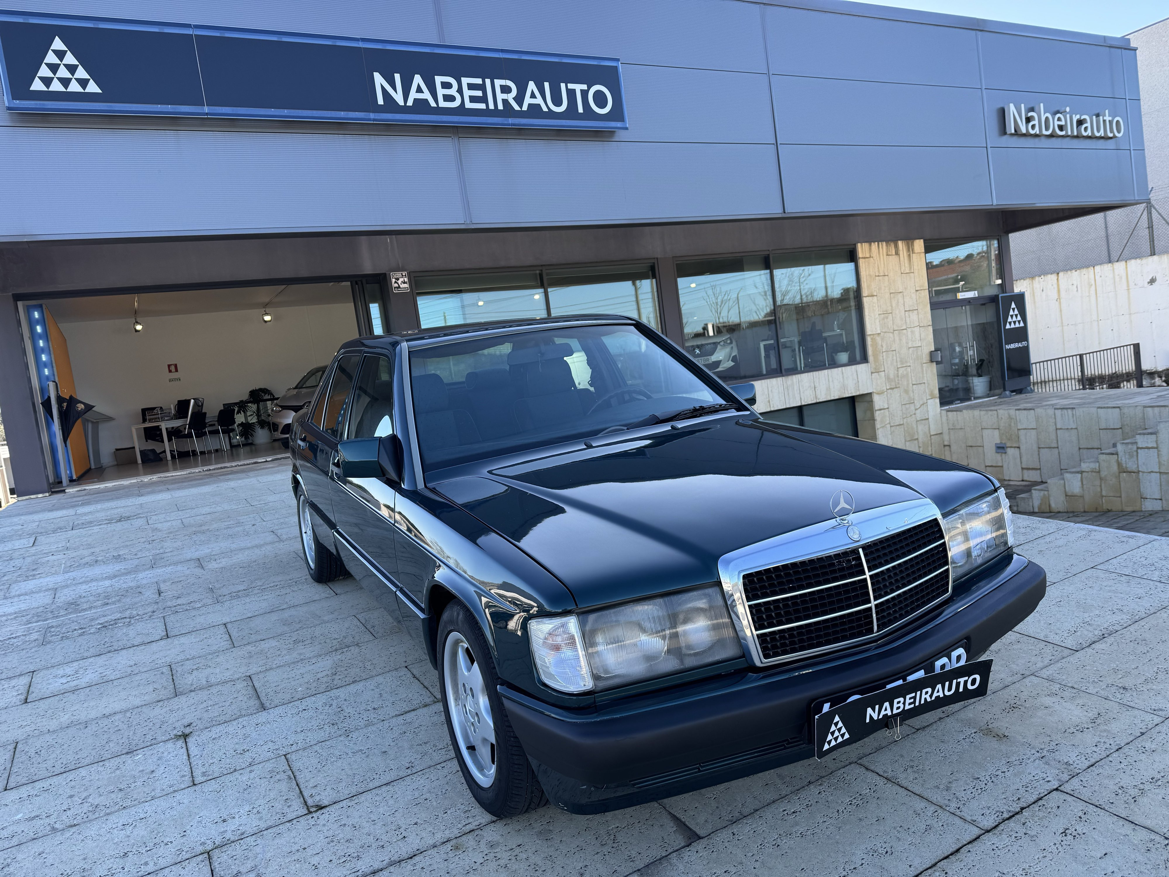 Mercedes-Benz 1.9D 2.5