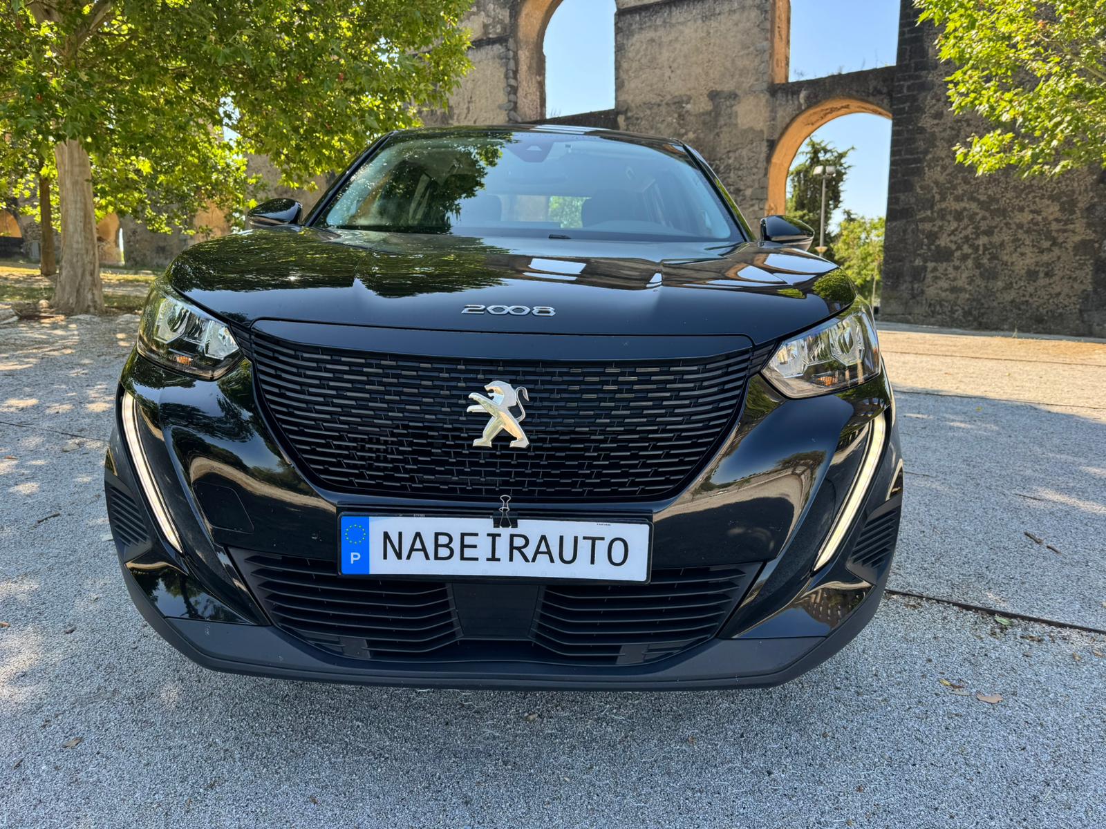 Peugeot 2008 1.2 Puretech Allure EAT8