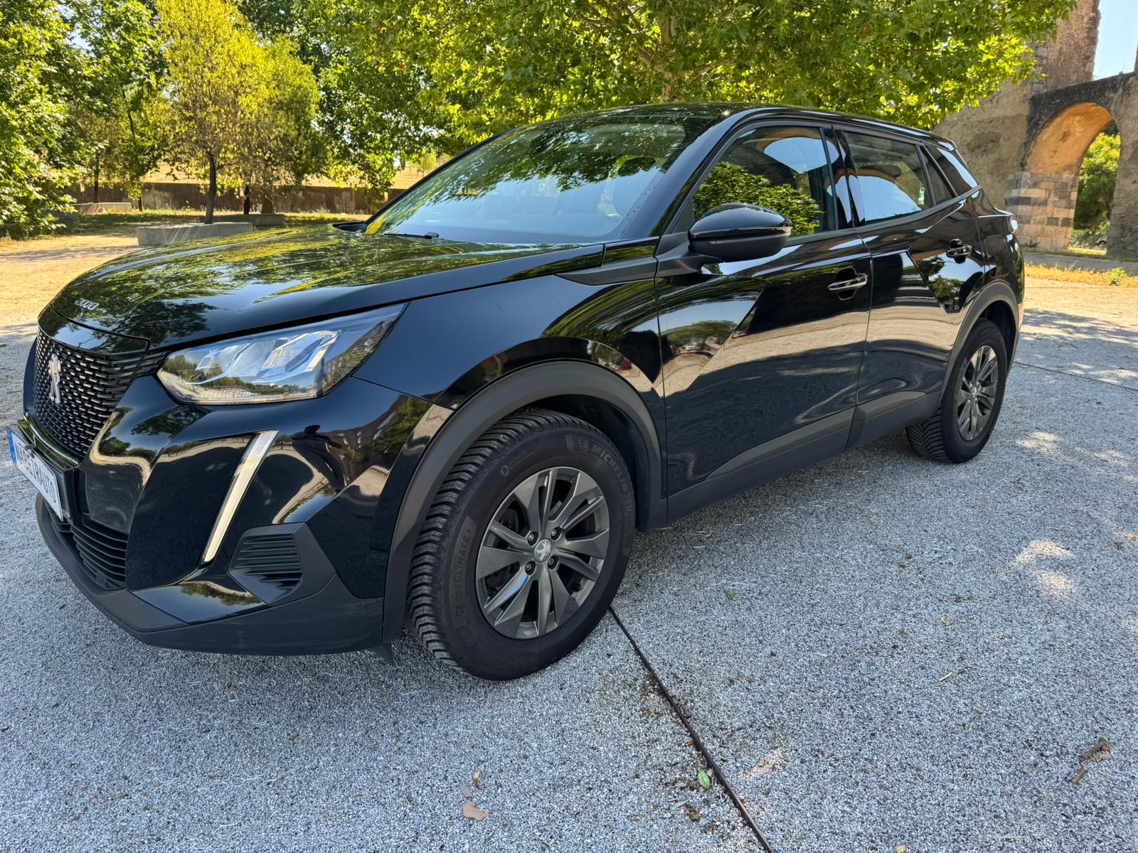 Peugeot 2008 1.2 Puretech Allure EAT8
