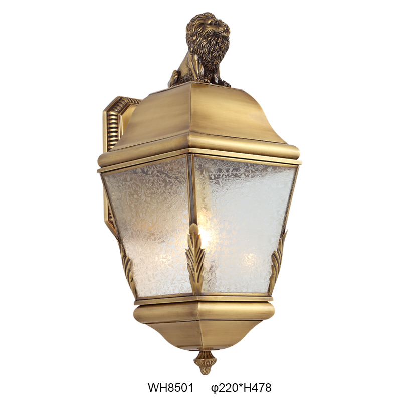 Bronze Outdoor Wall Lantern