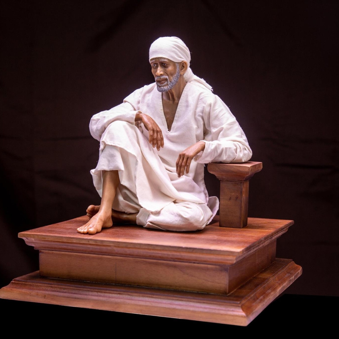 1/4th scale Shirdi Sai Baba Dwarakamayi posture 