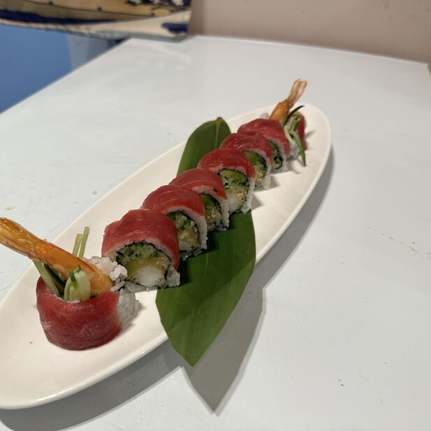 Red Dragon Roll (8pcs)